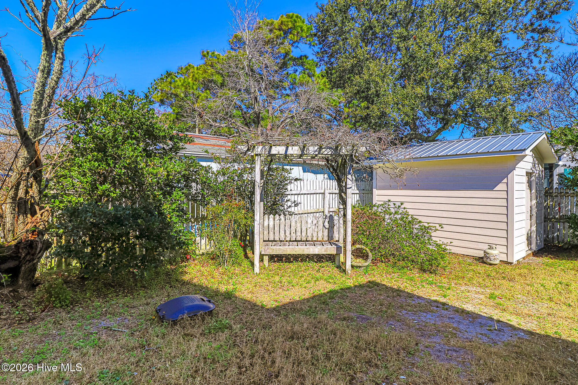 main property photo 50