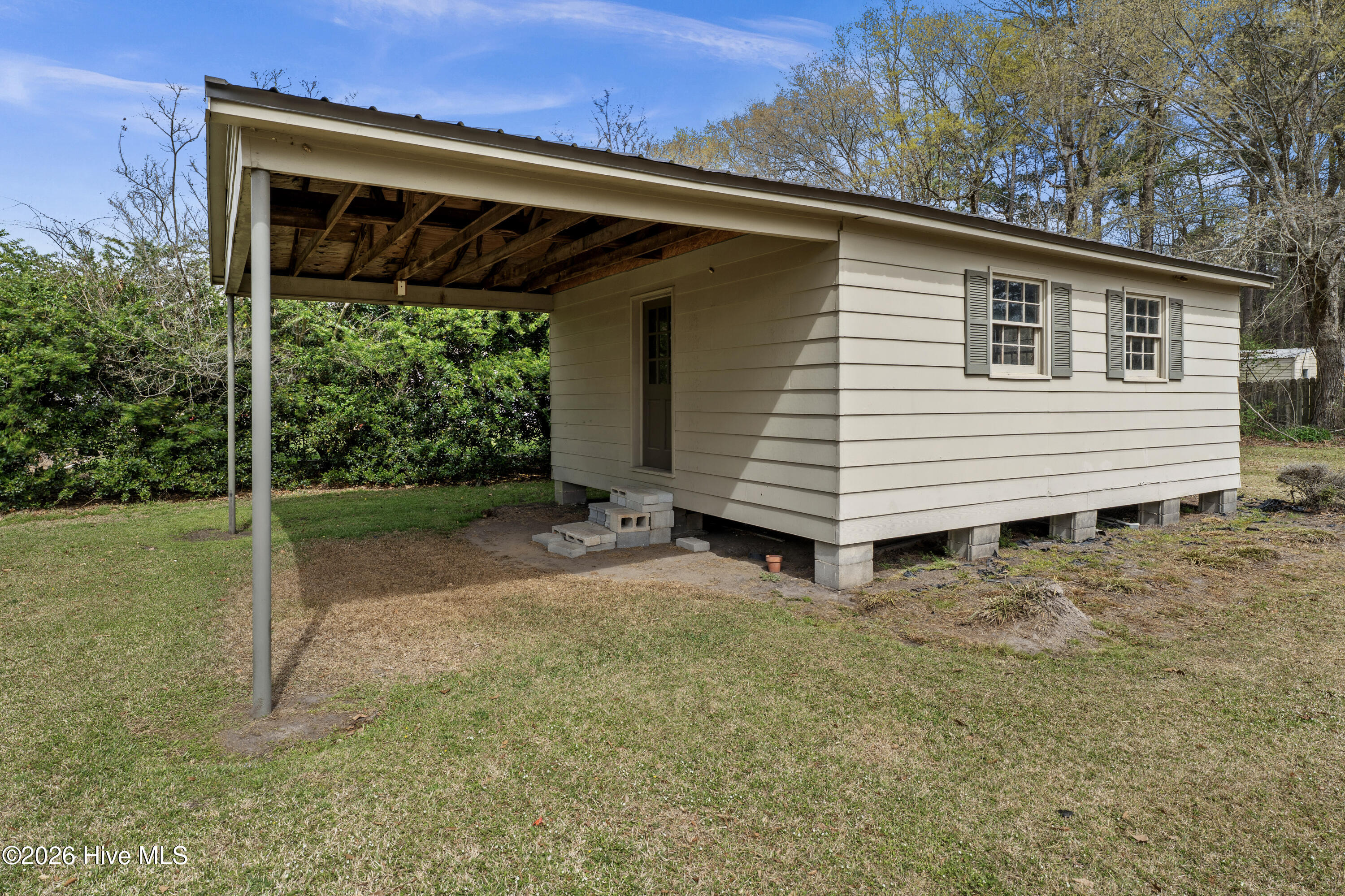 main property photo 21