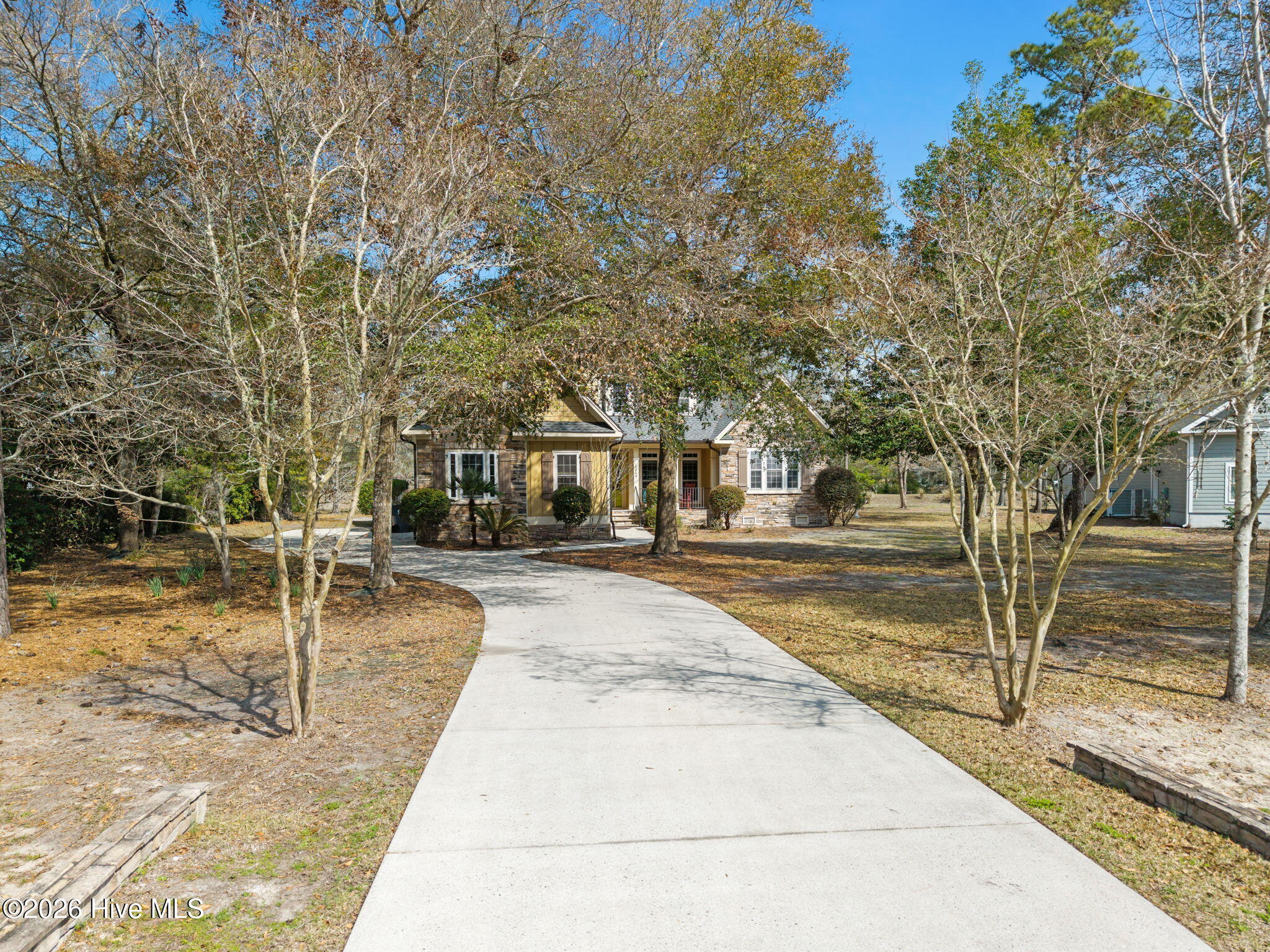 main property photo 5