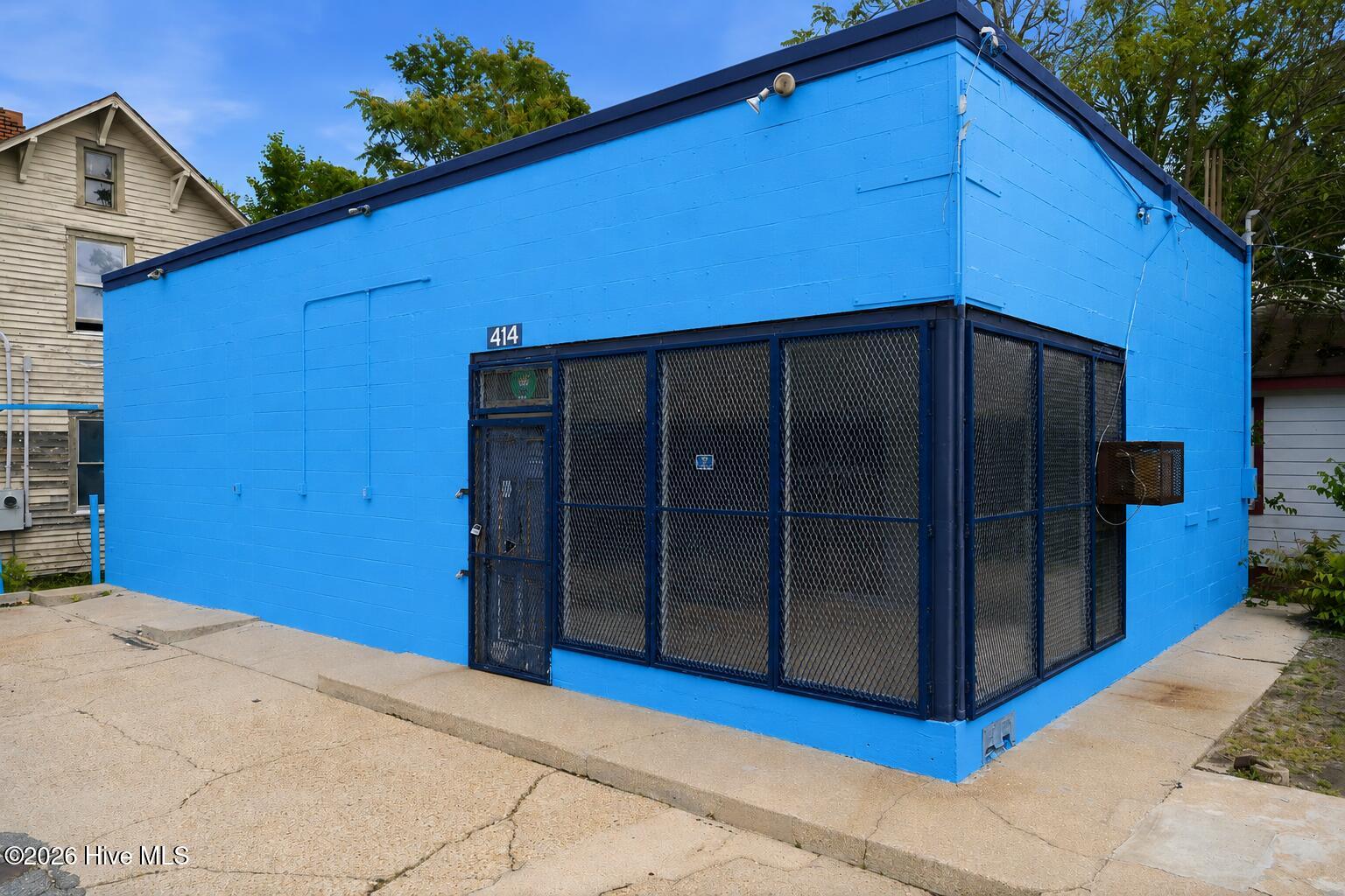 main property photo 41