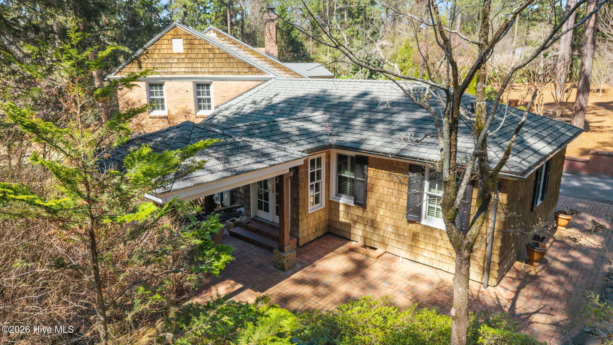 main property photo 17