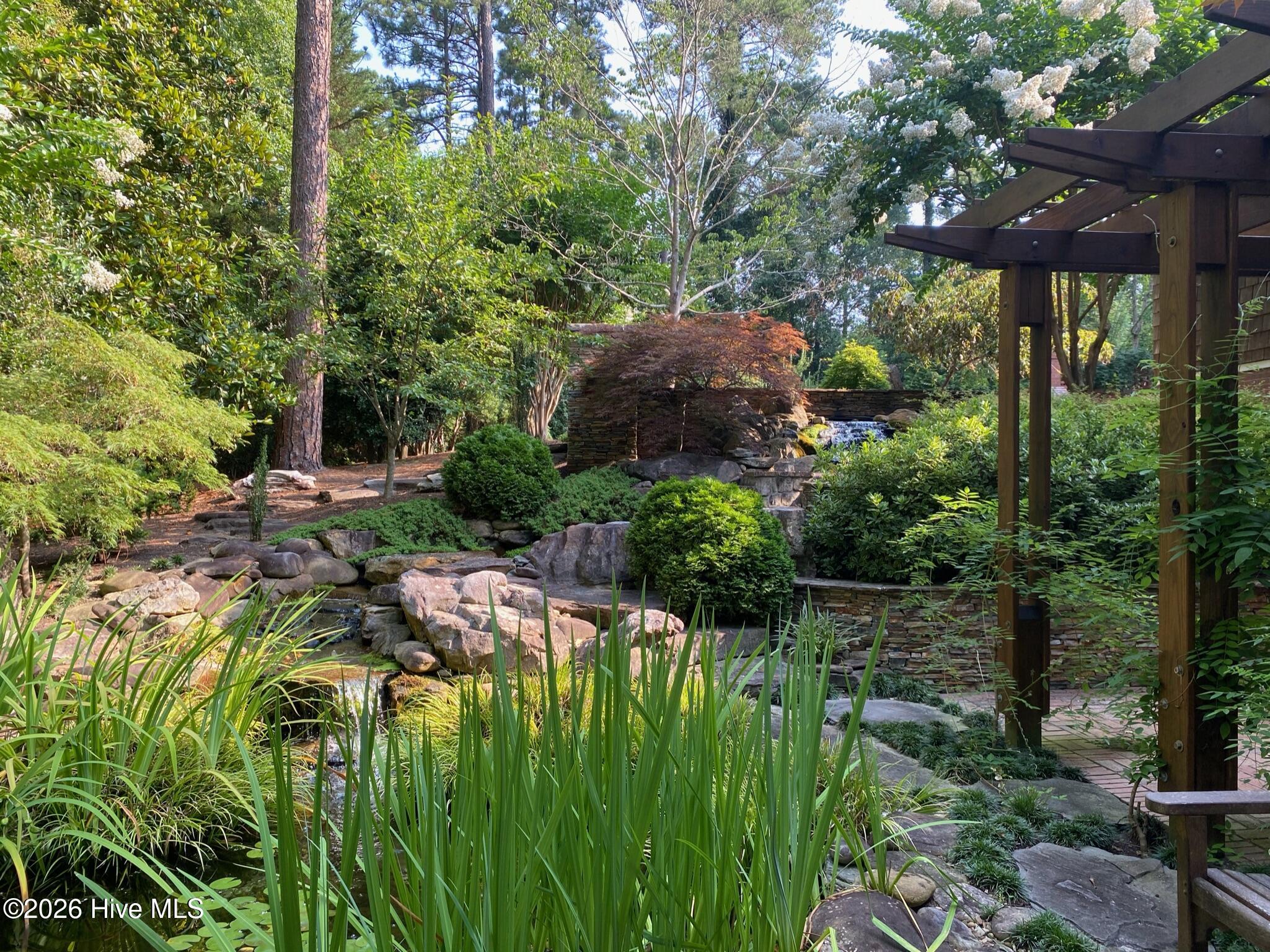 main property photo 22