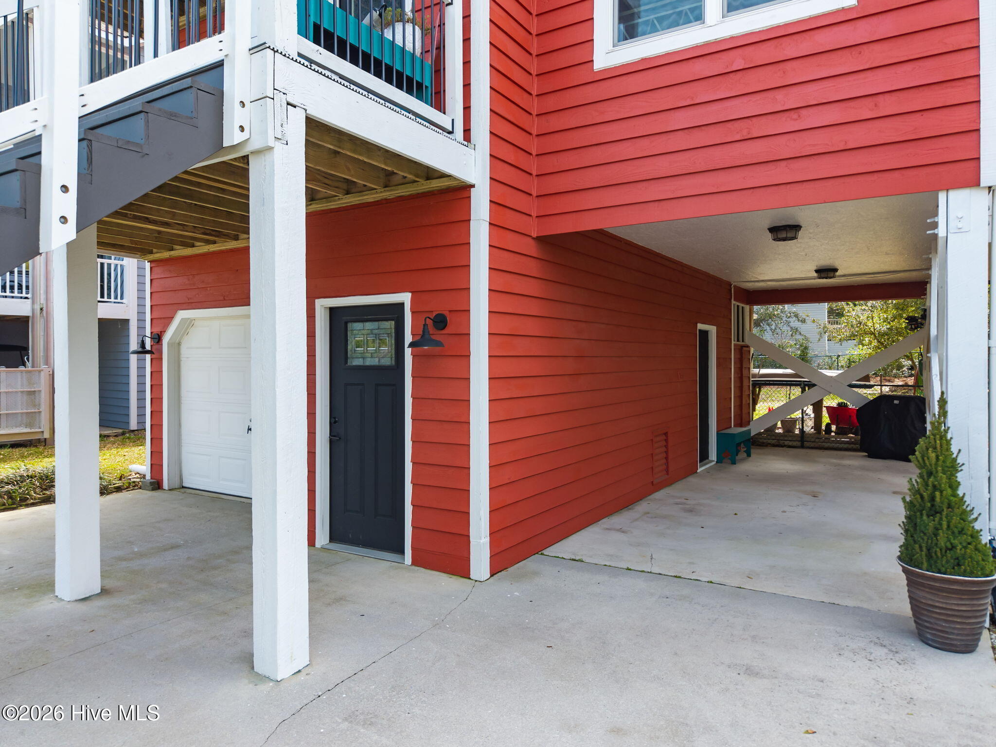 main property photo 42