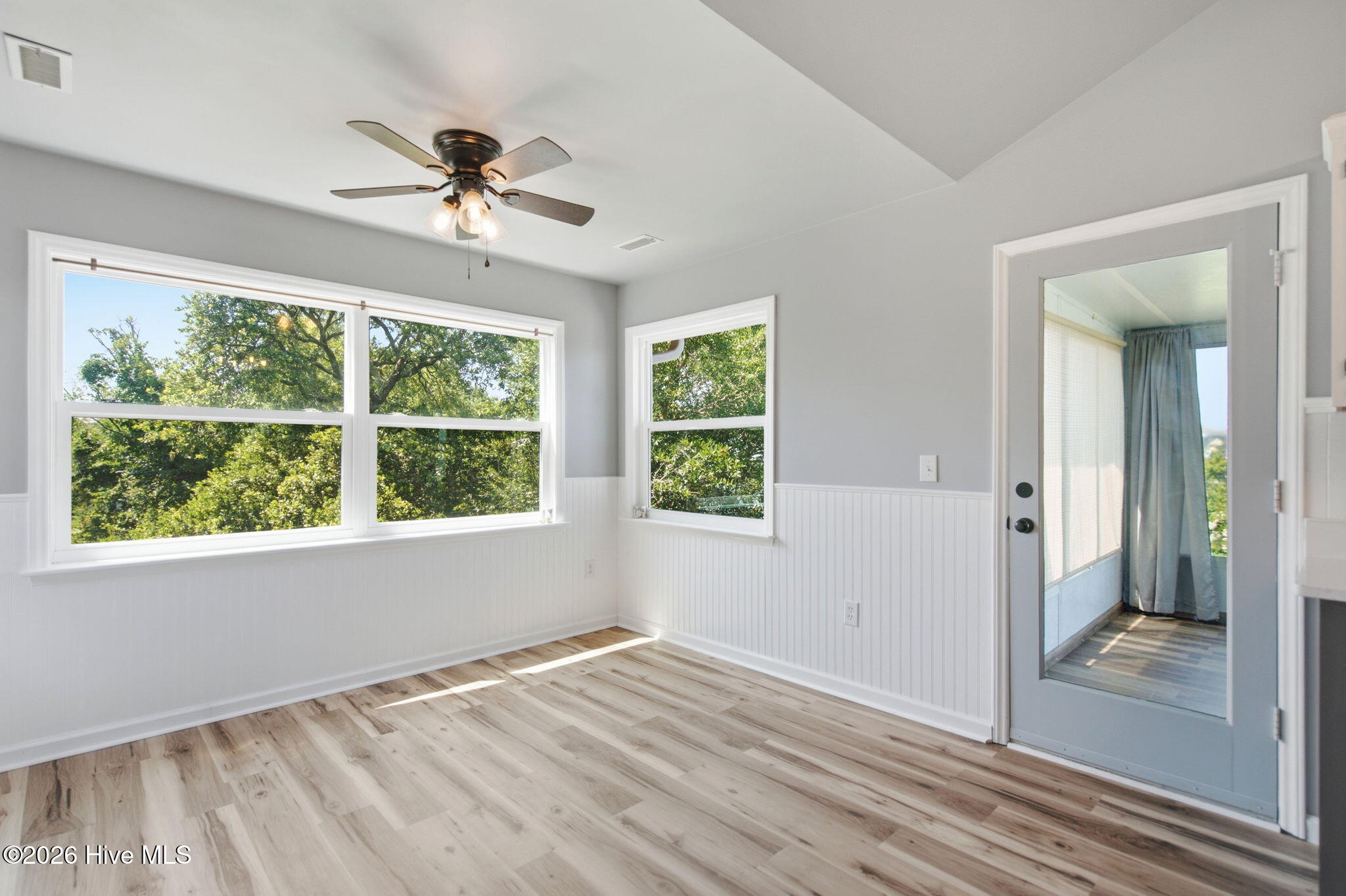 main property photo 75