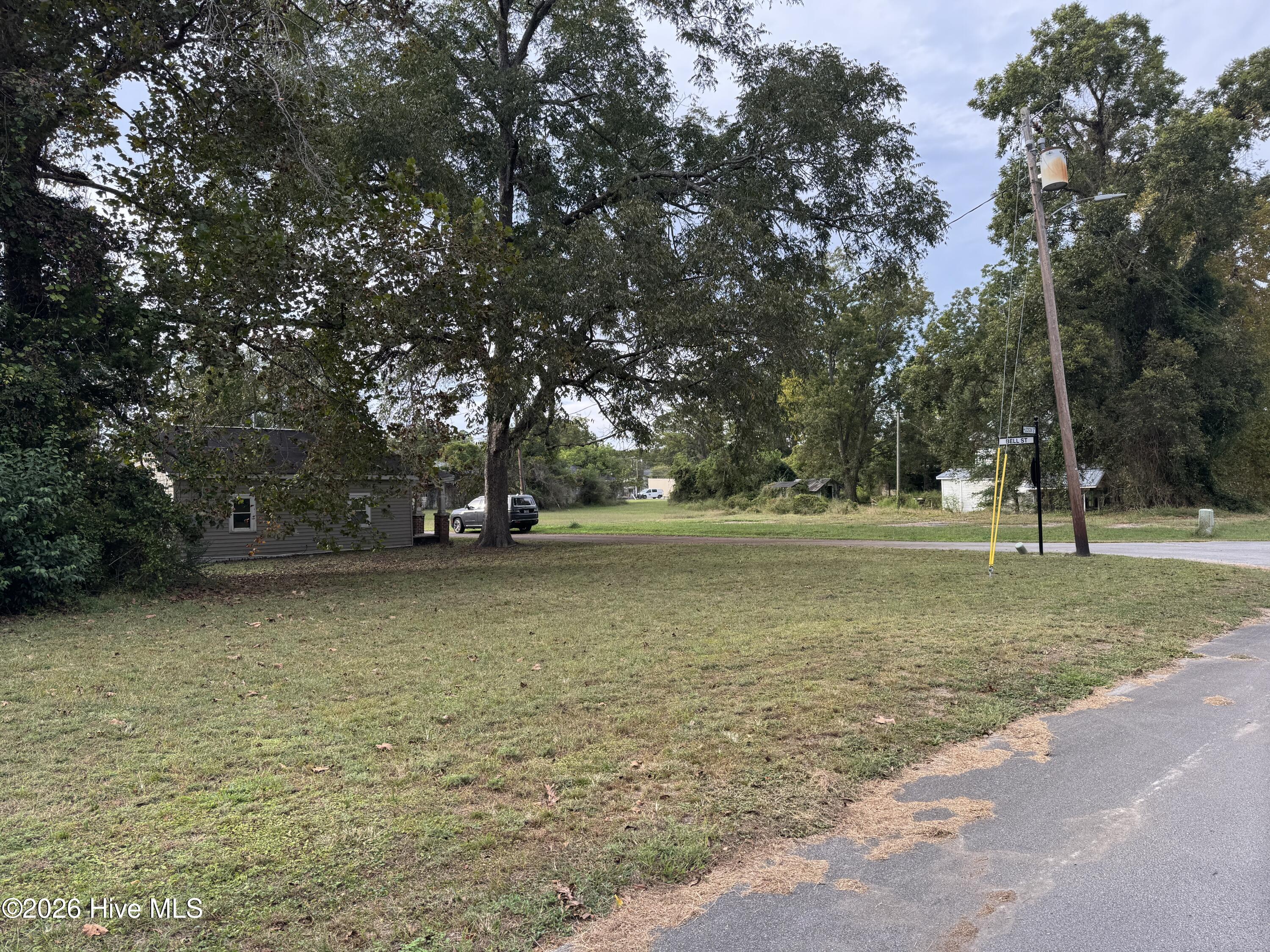main property photo 20