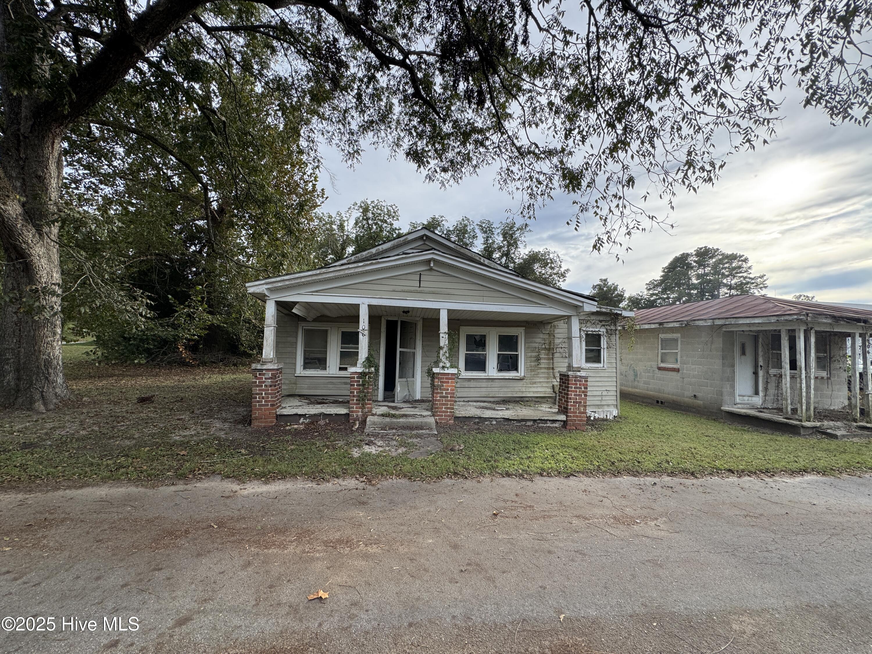 main property photo 3