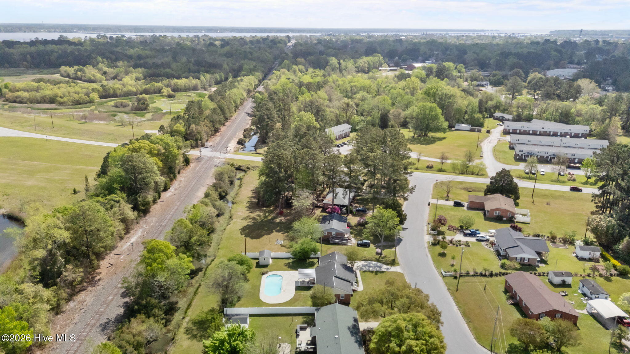 main property photo 34