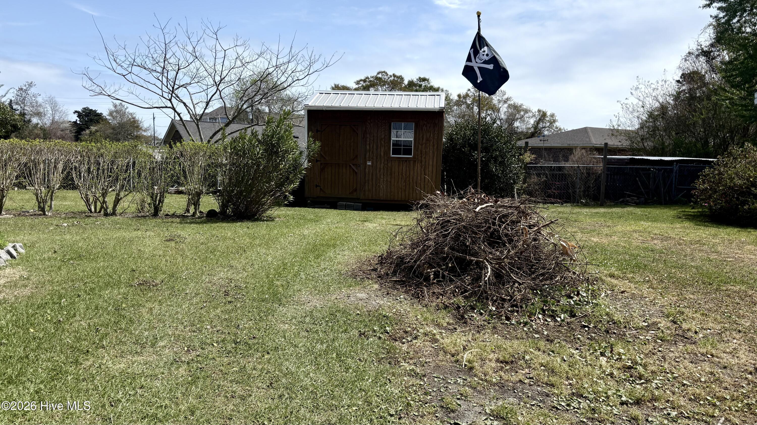 main property photo 17