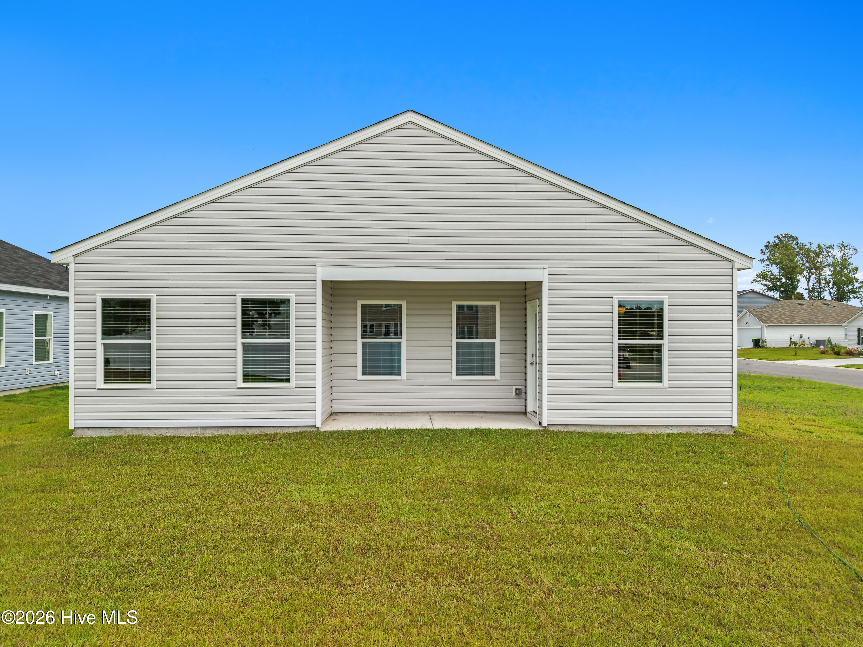 main property photo 3