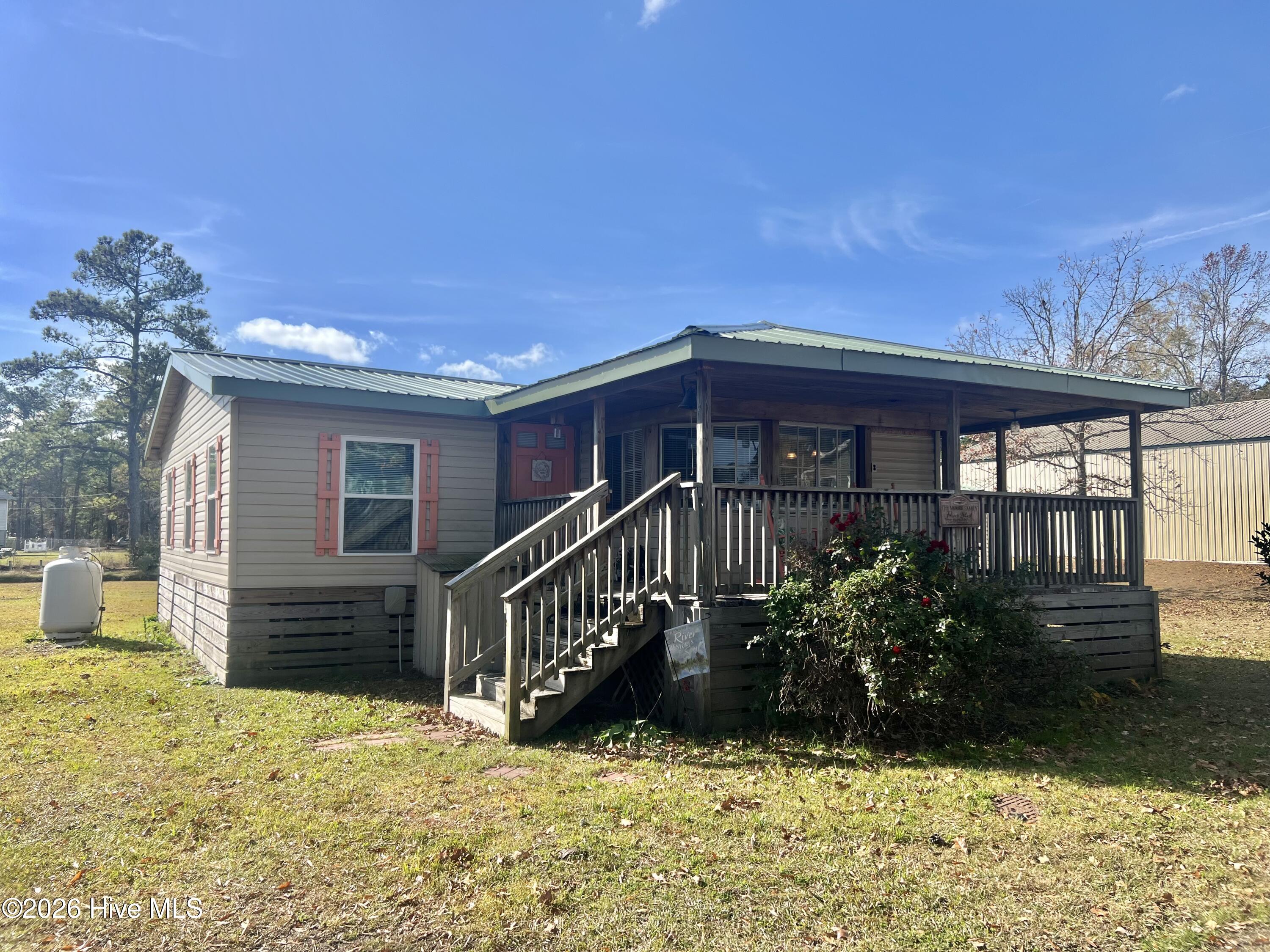 main property photo 6