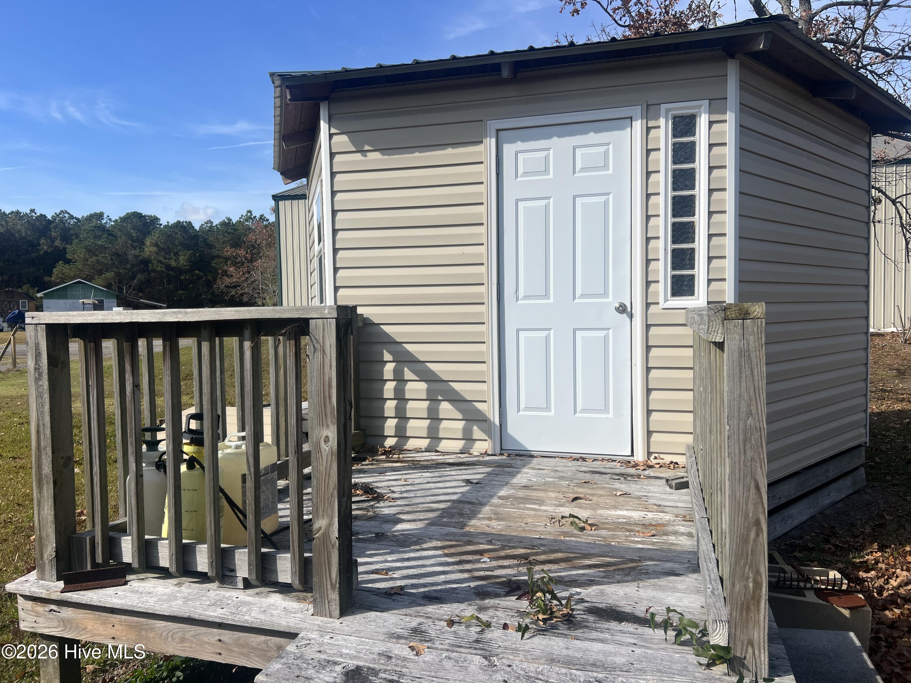 main property photo 8