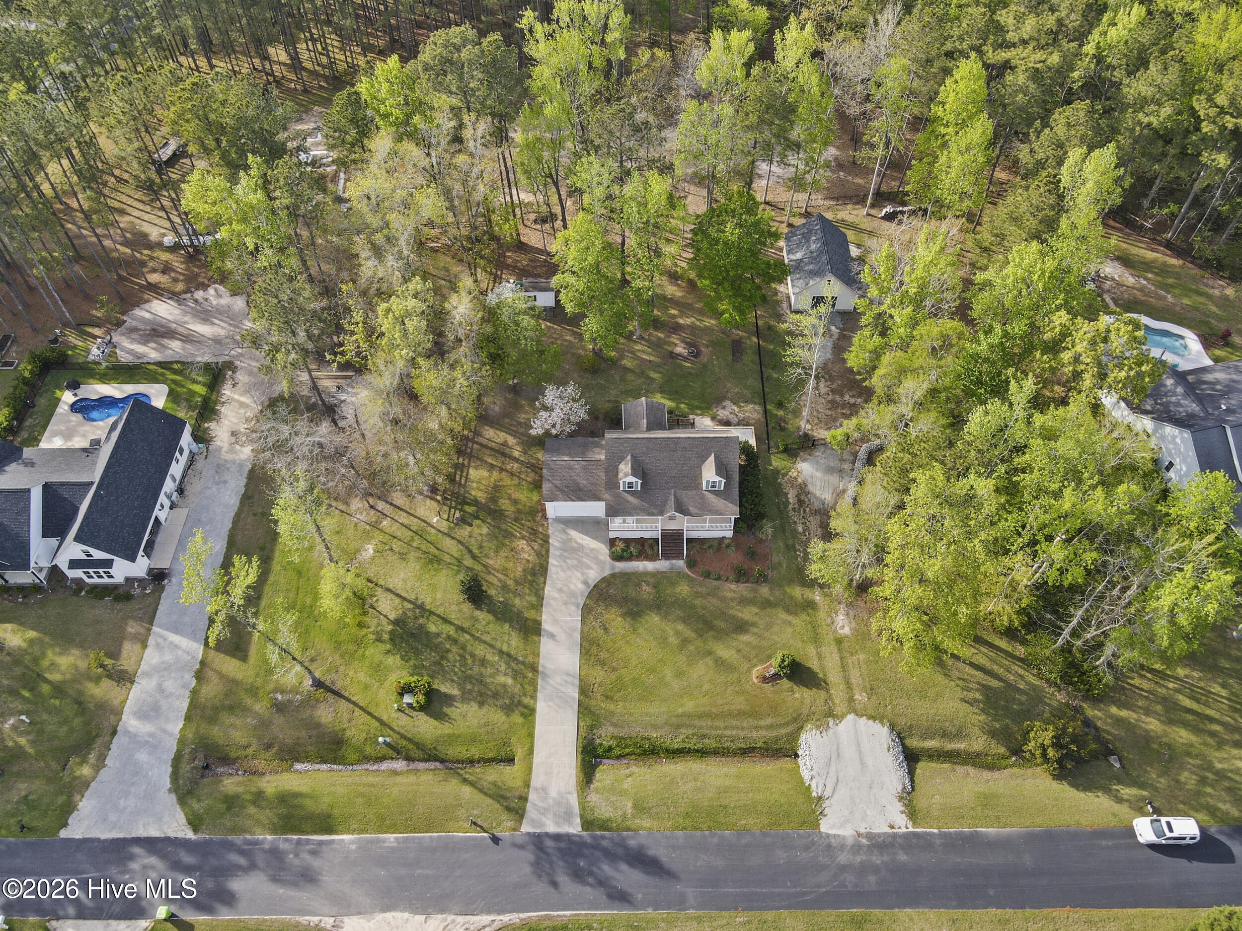 main property photo 41