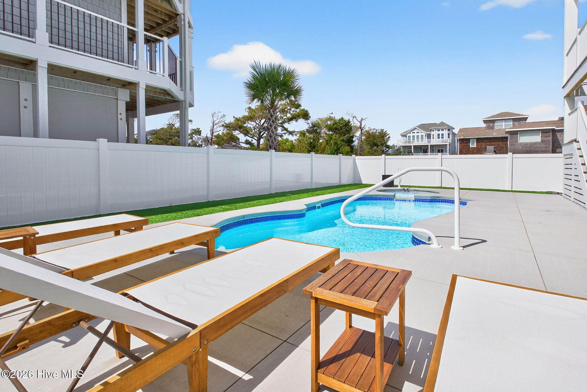 main property photo 49
