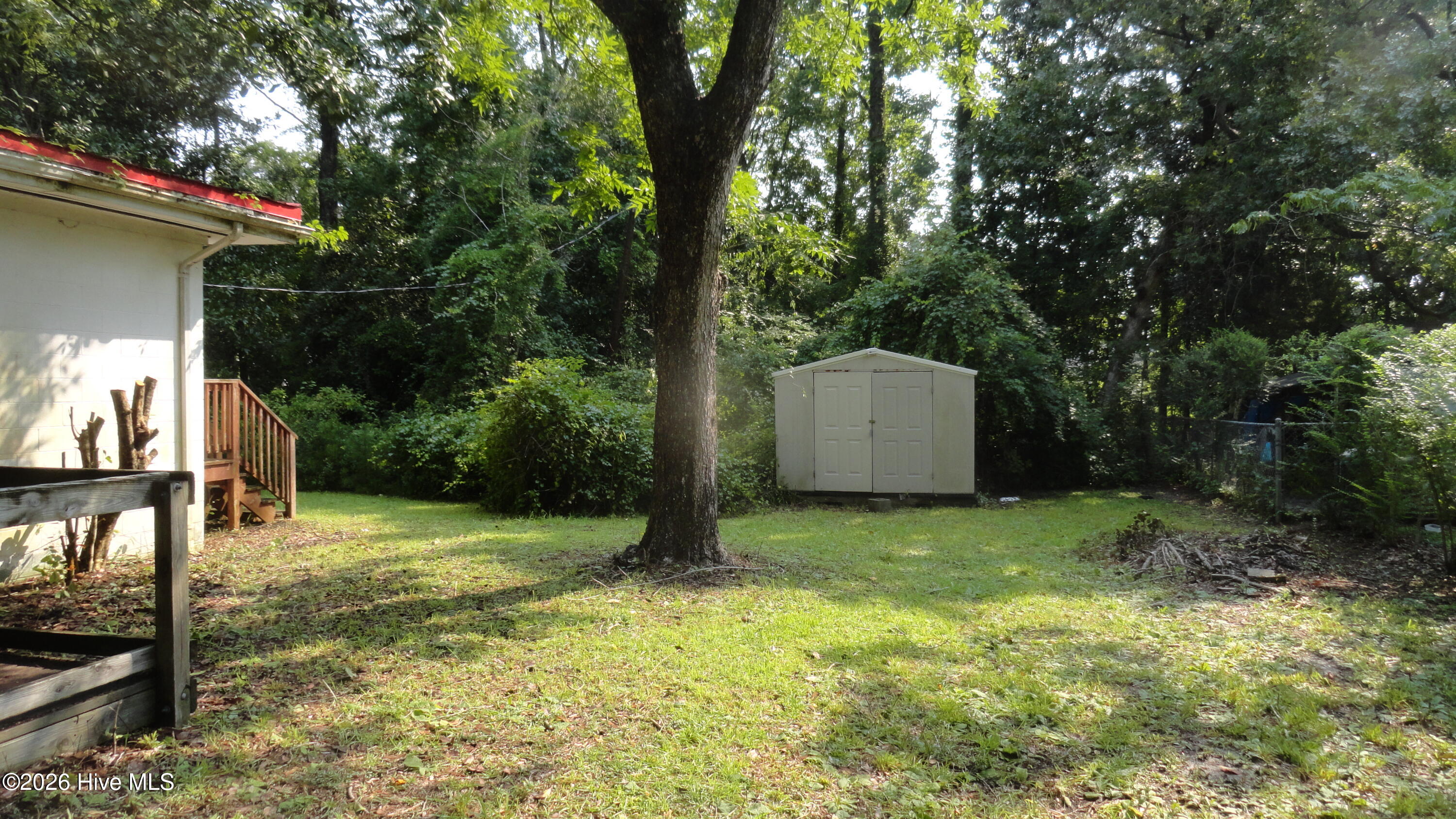 main property photo 23