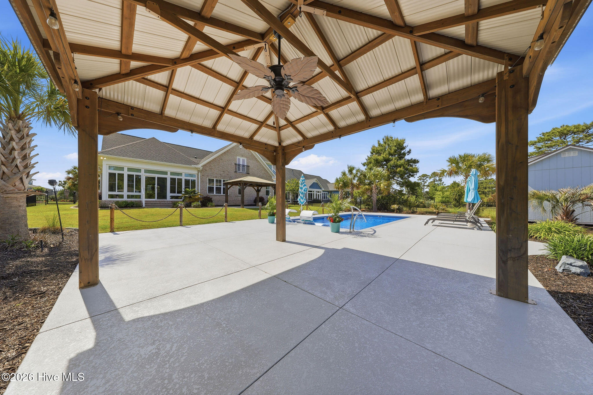 main property photo 74