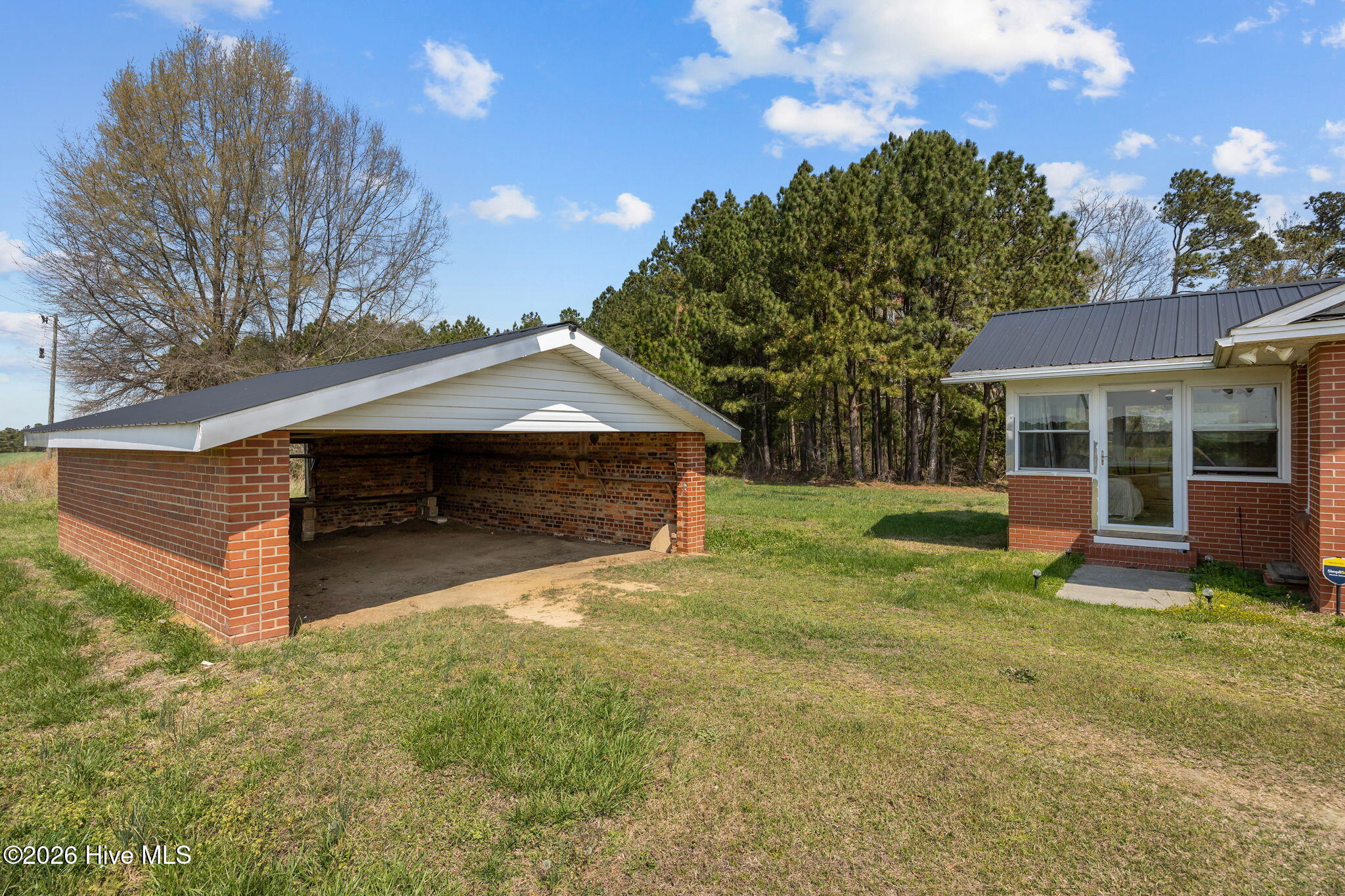 main property photo 34