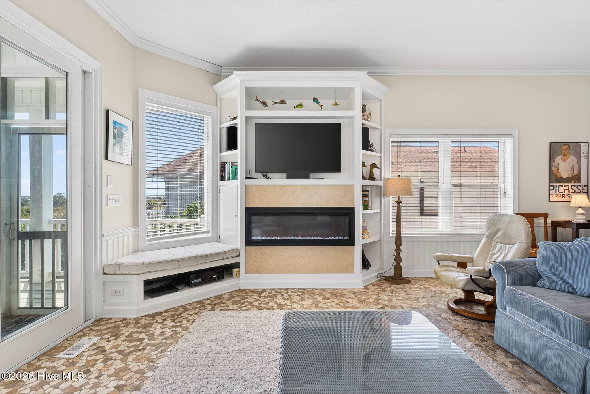 main property photo 65