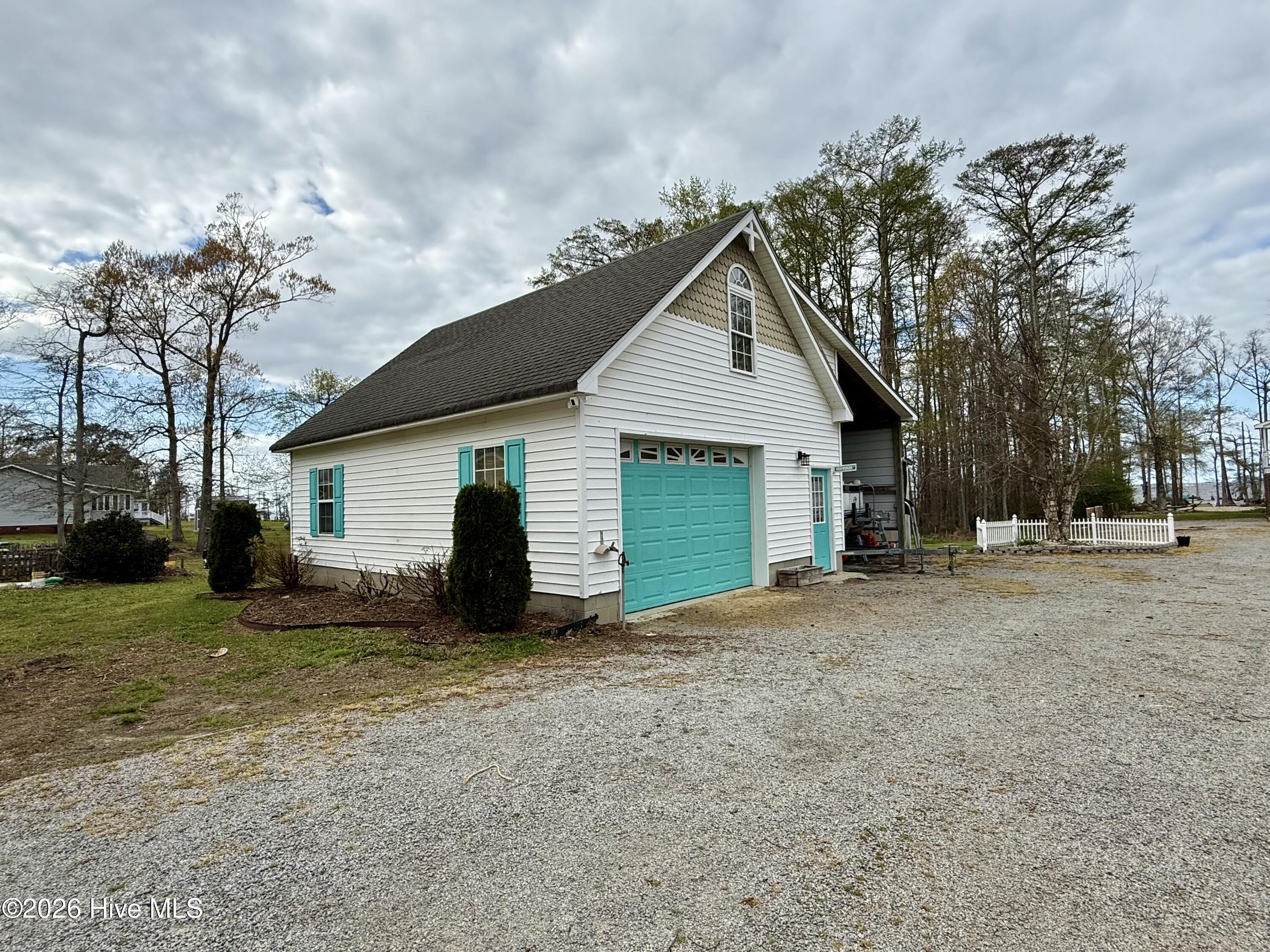 main property photo 77