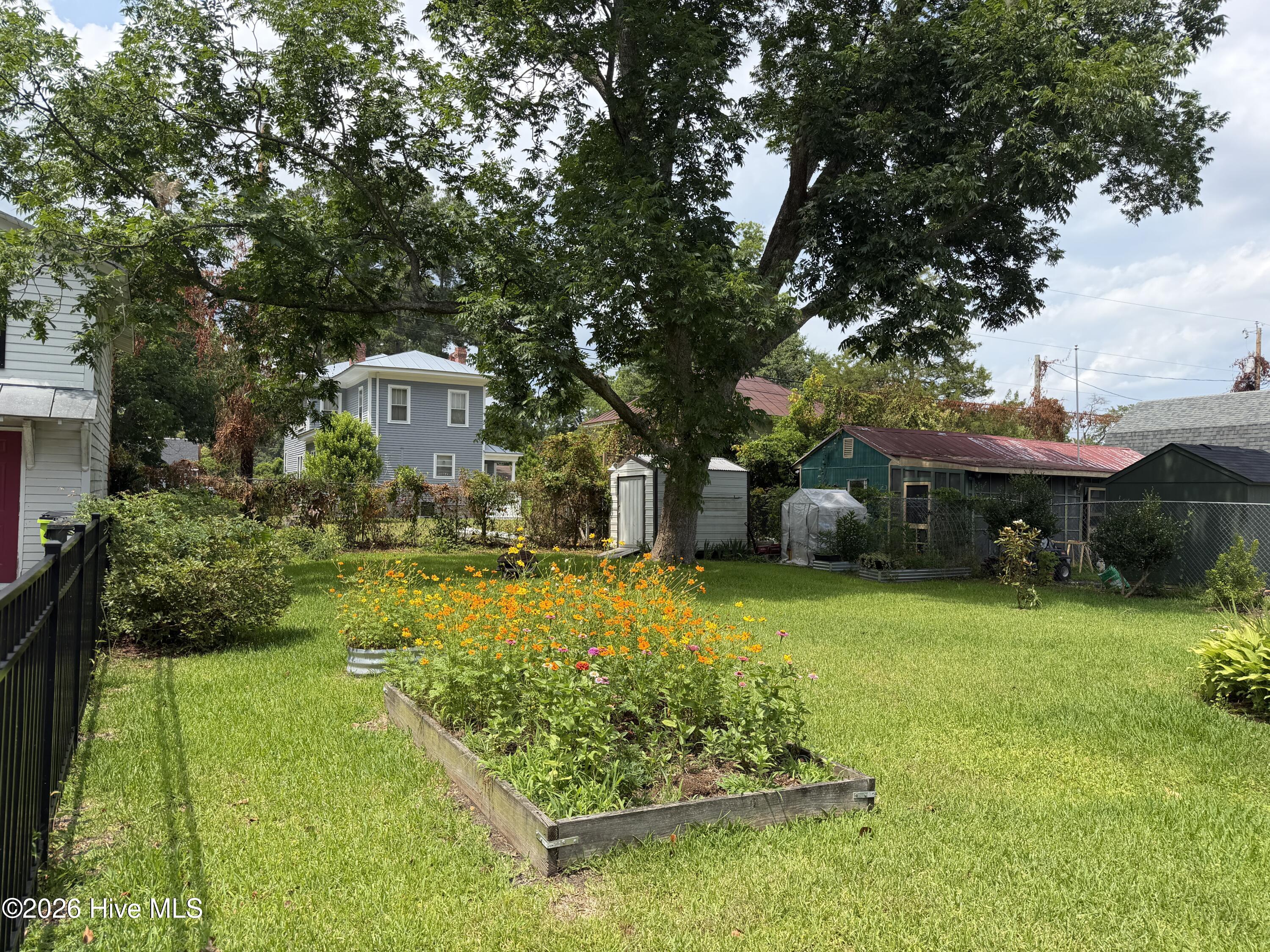 main property photo 39