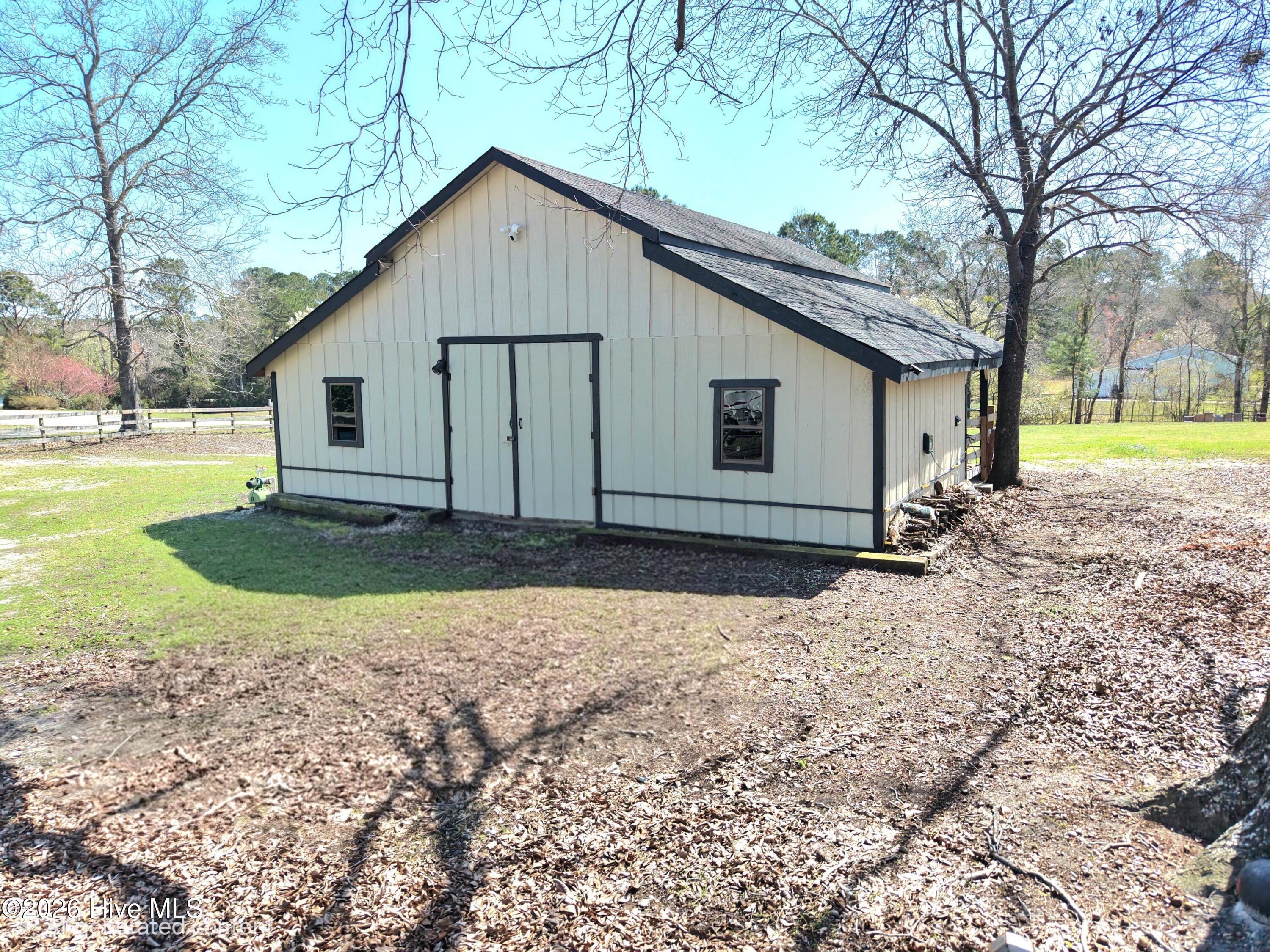 main property photo 36