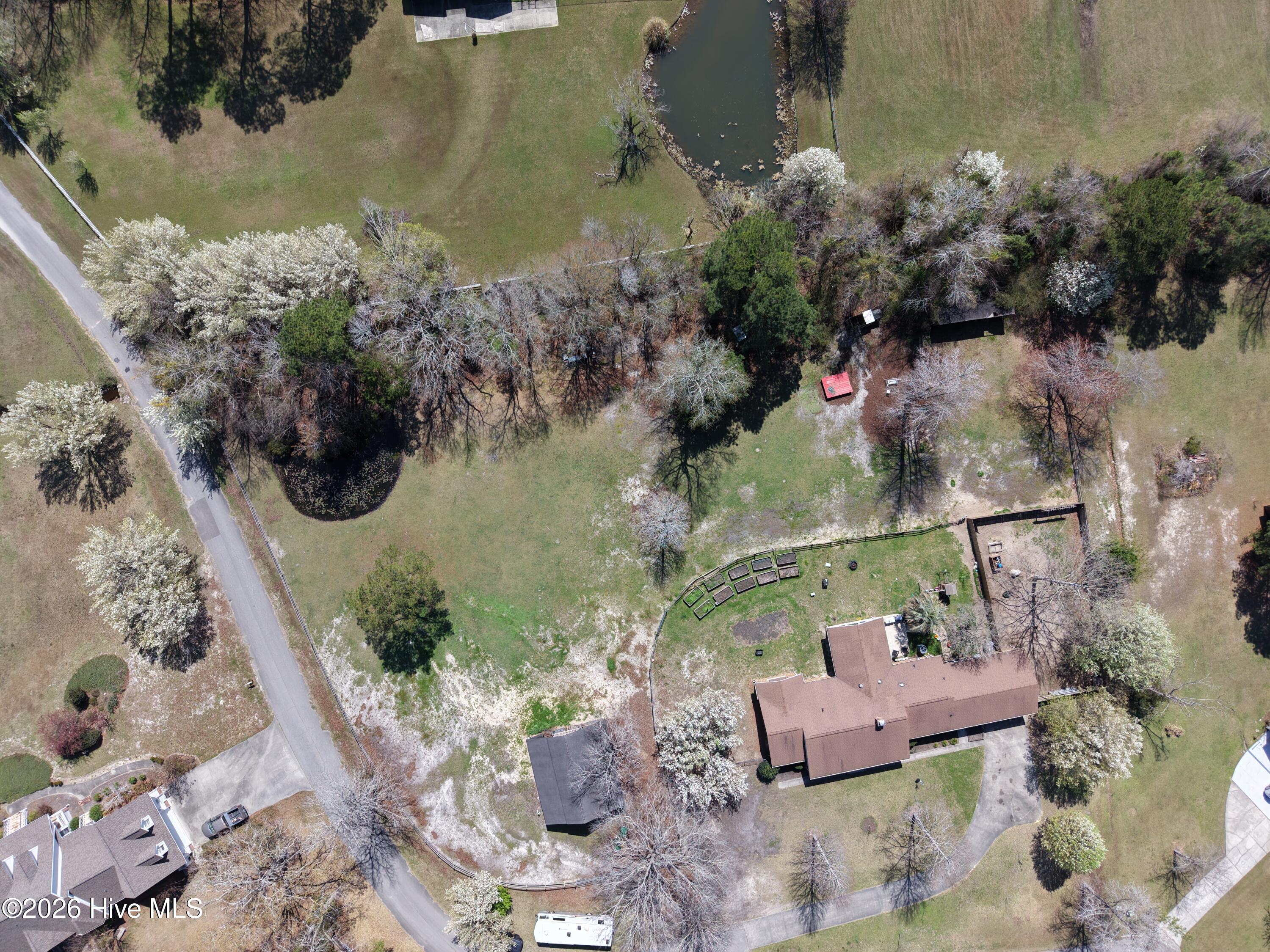 main property photo 41