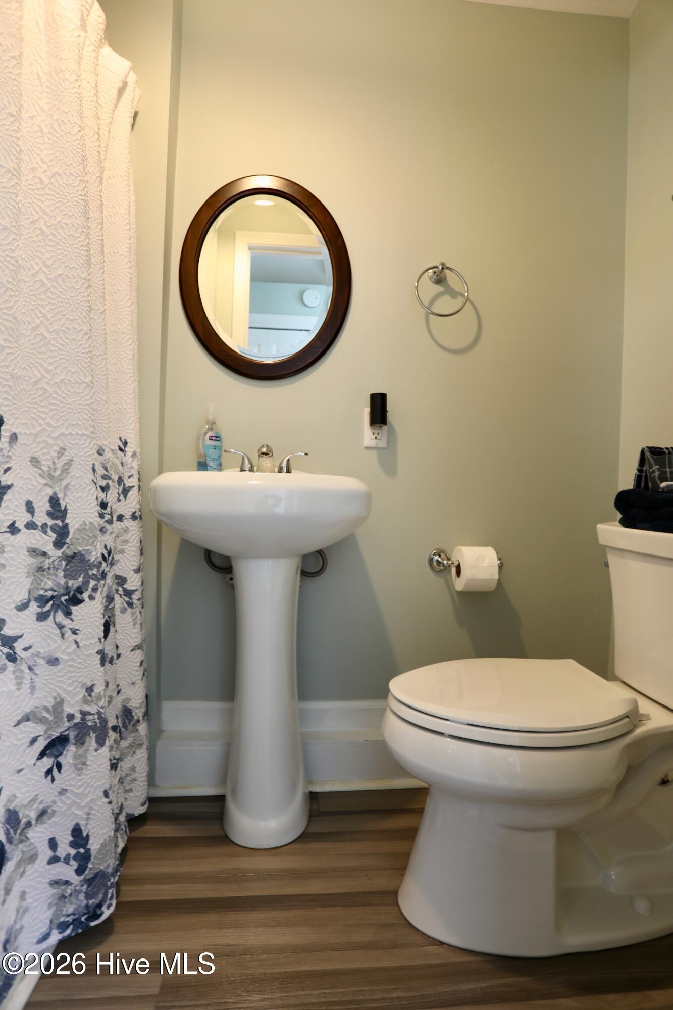 main property photo 34