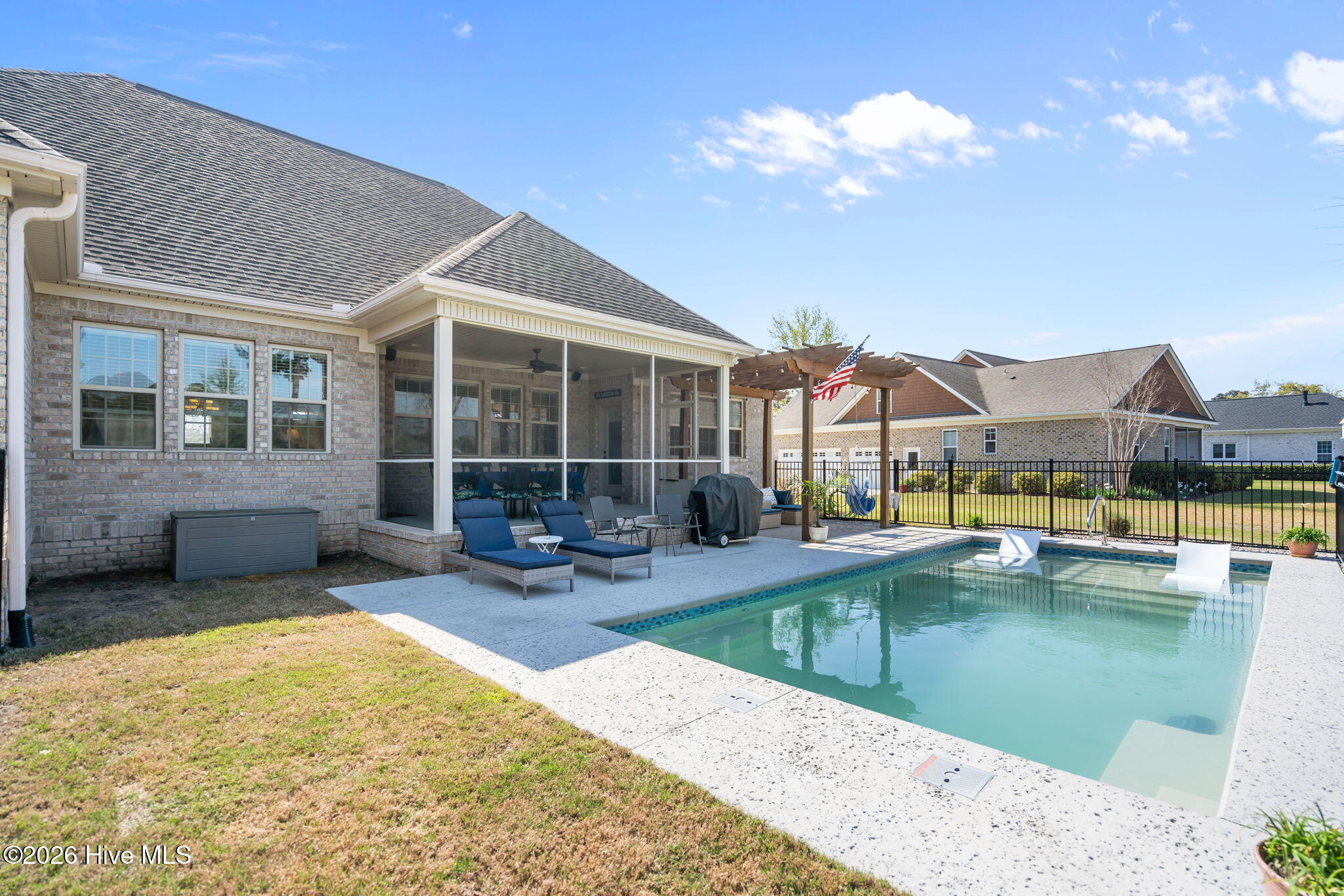 main property photo 44