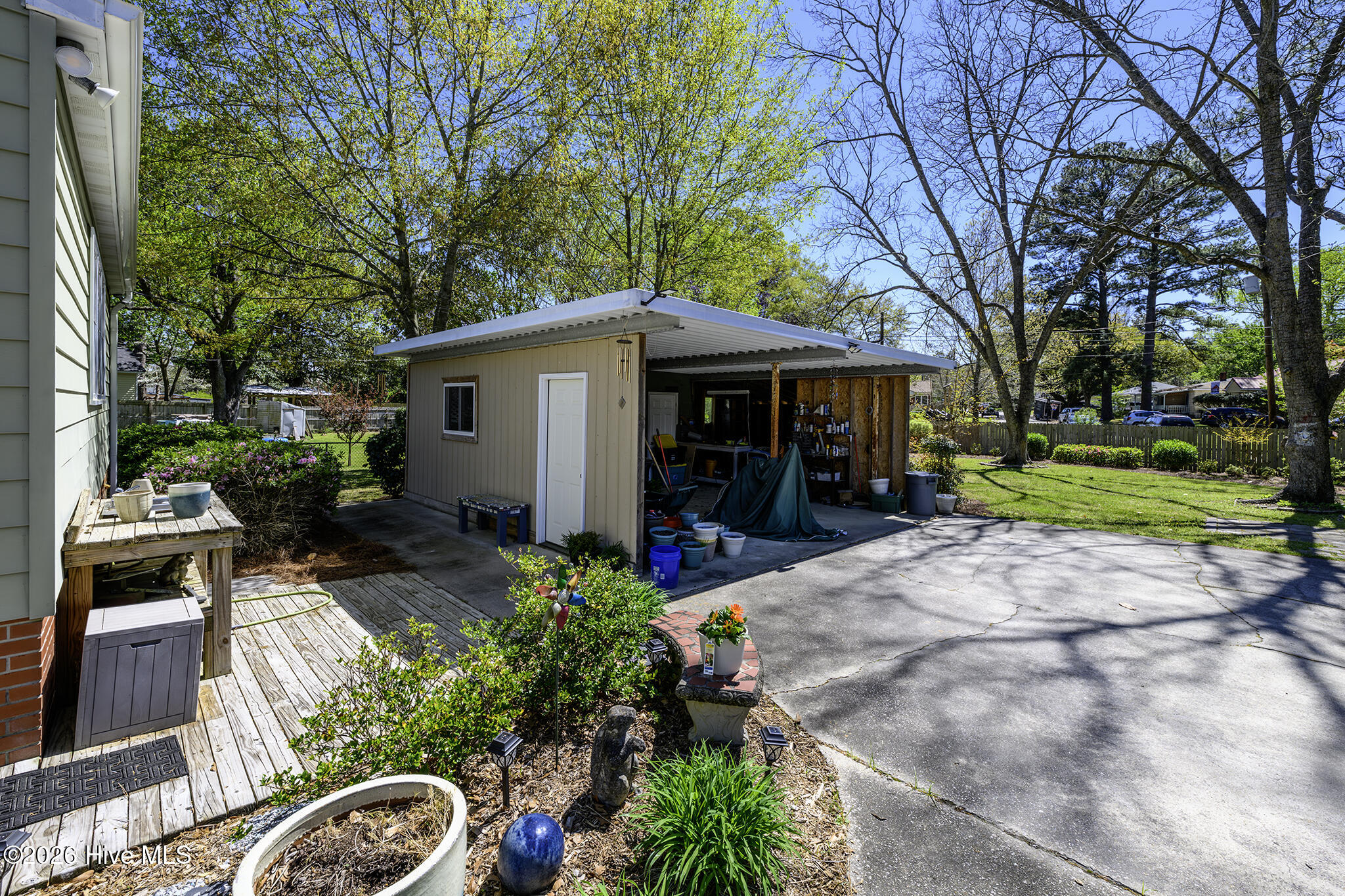 main property photo 39
