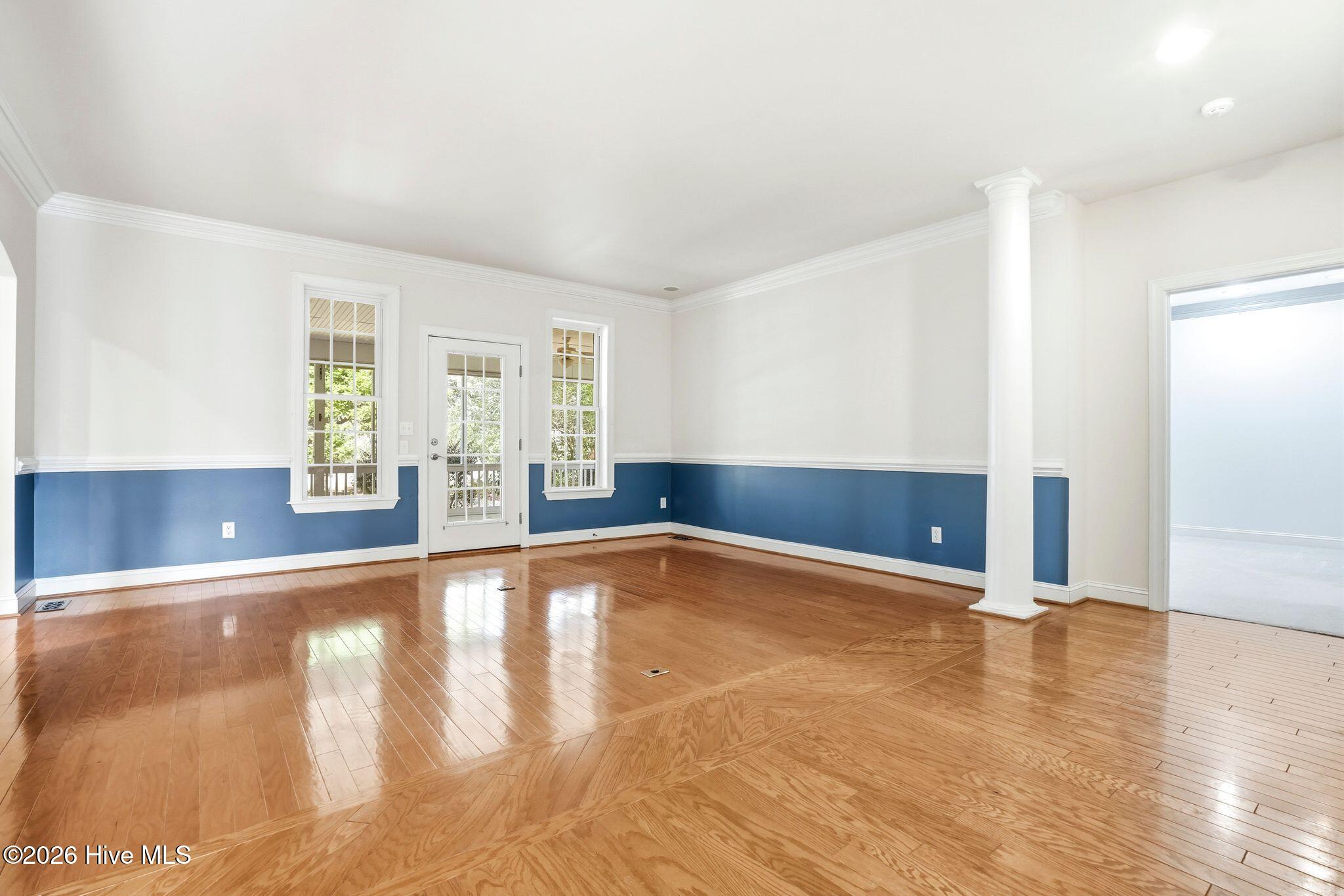 main property photo 15