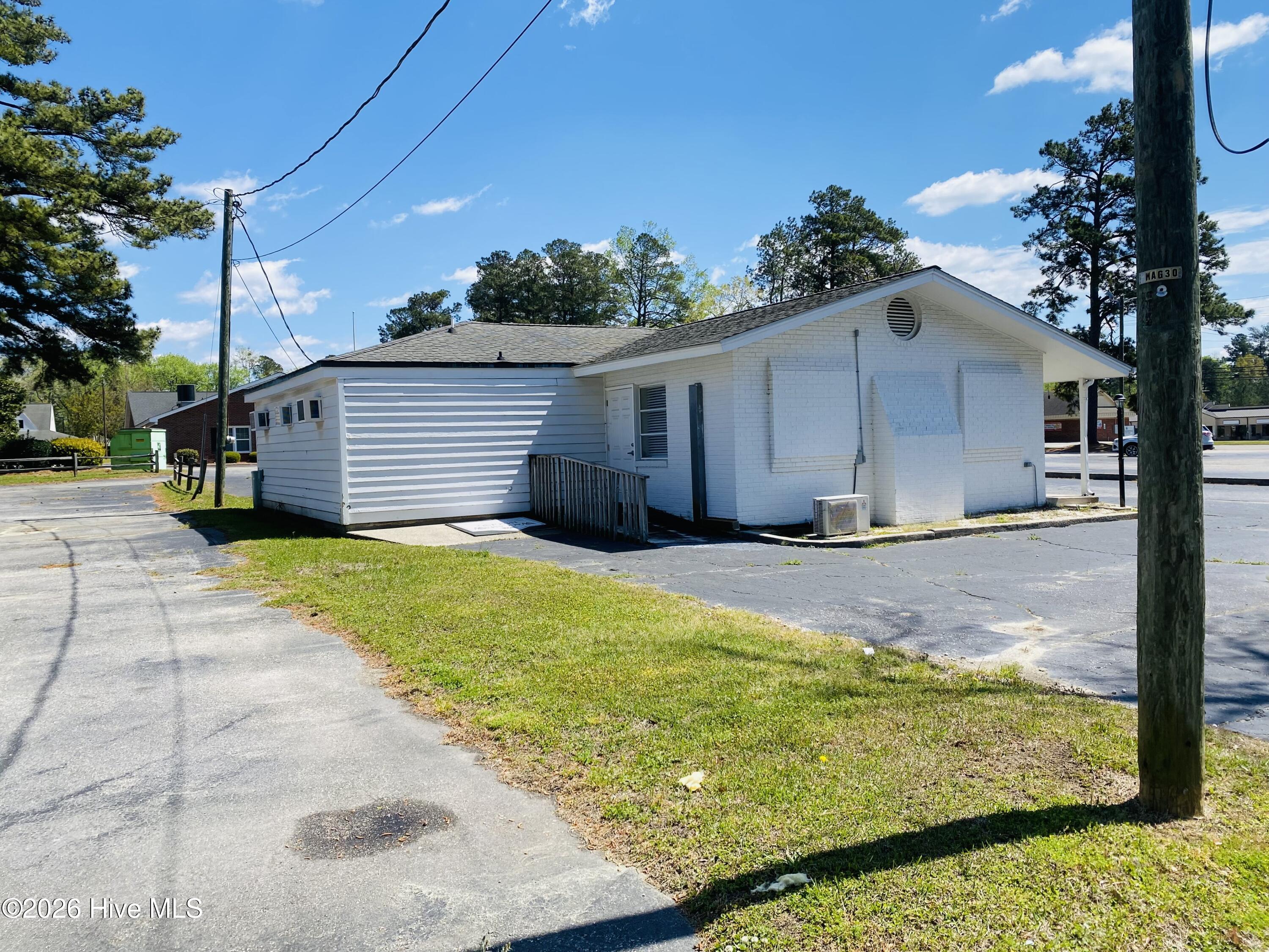 main property photo 4