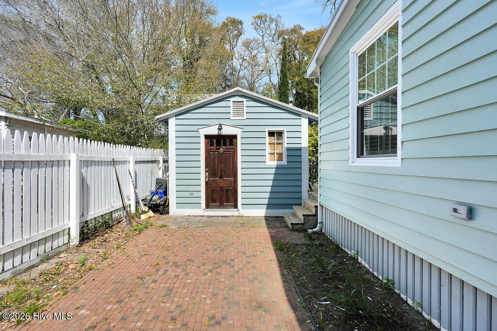 main property photo 41