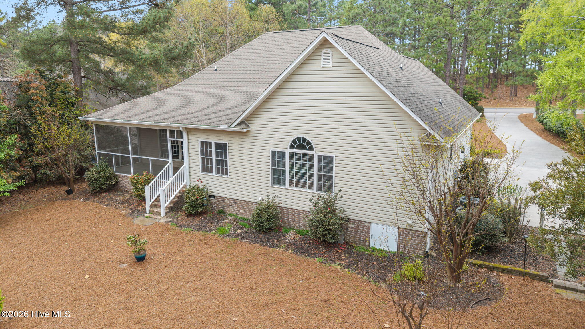 main property photo 51