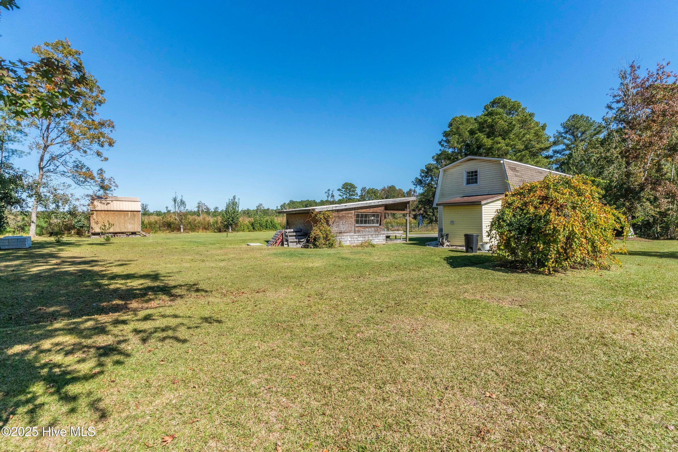 main property photo 25