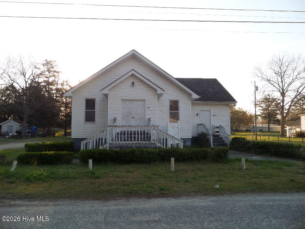 main property photo 13