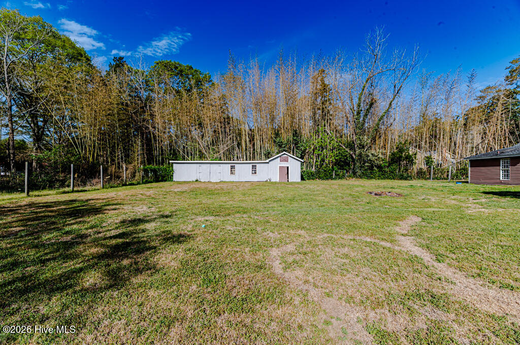 main property photo 37