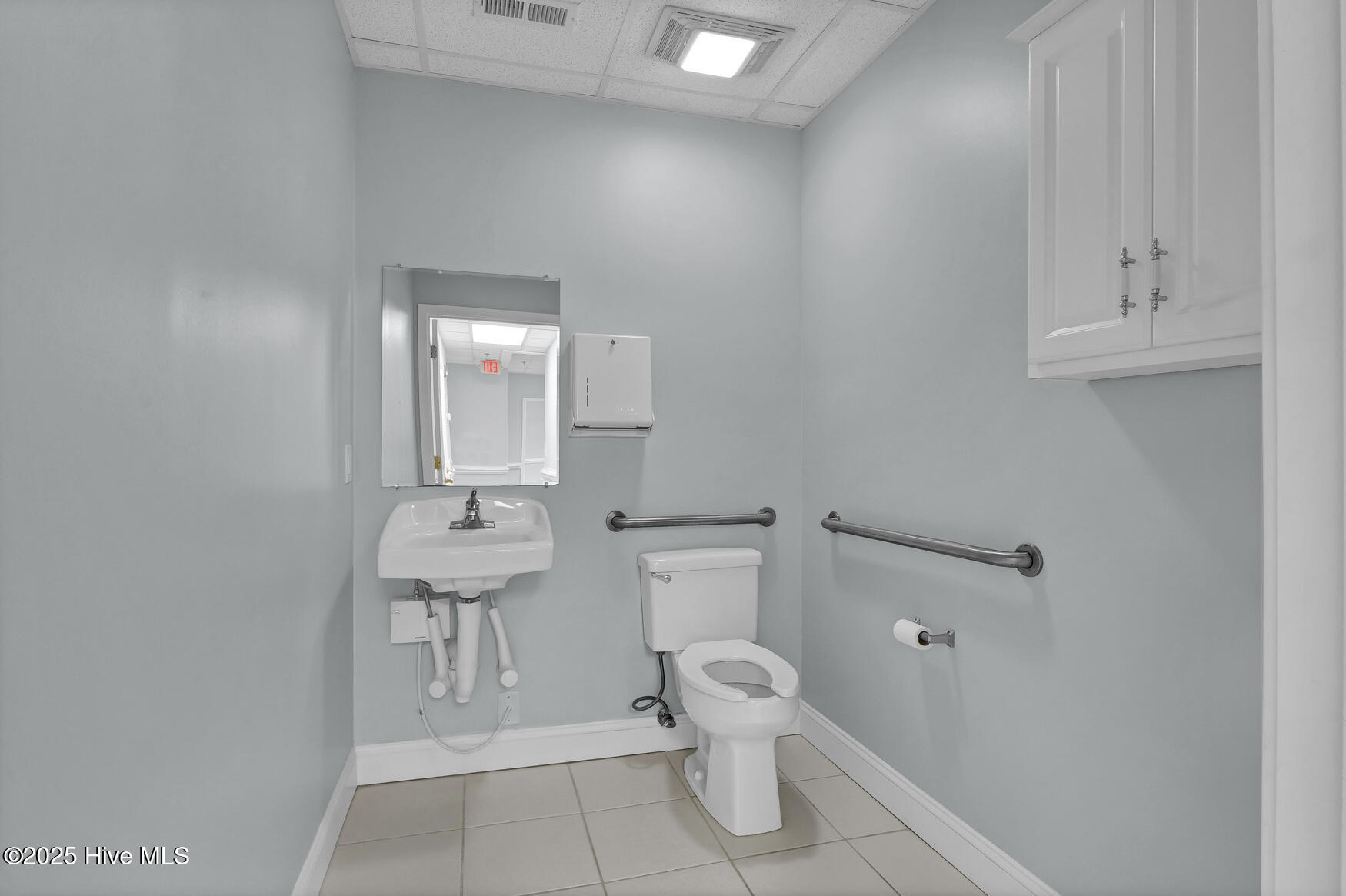 main property photo 24