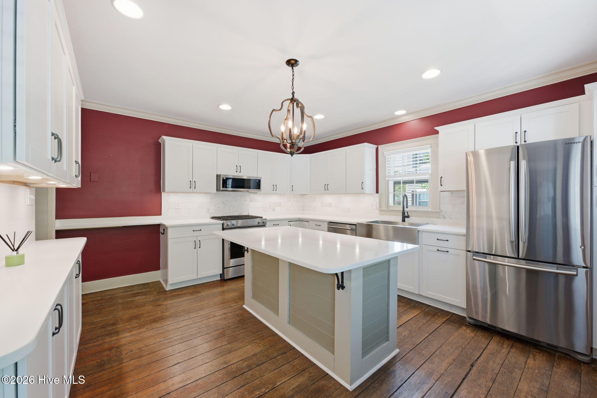 main property photo 9
