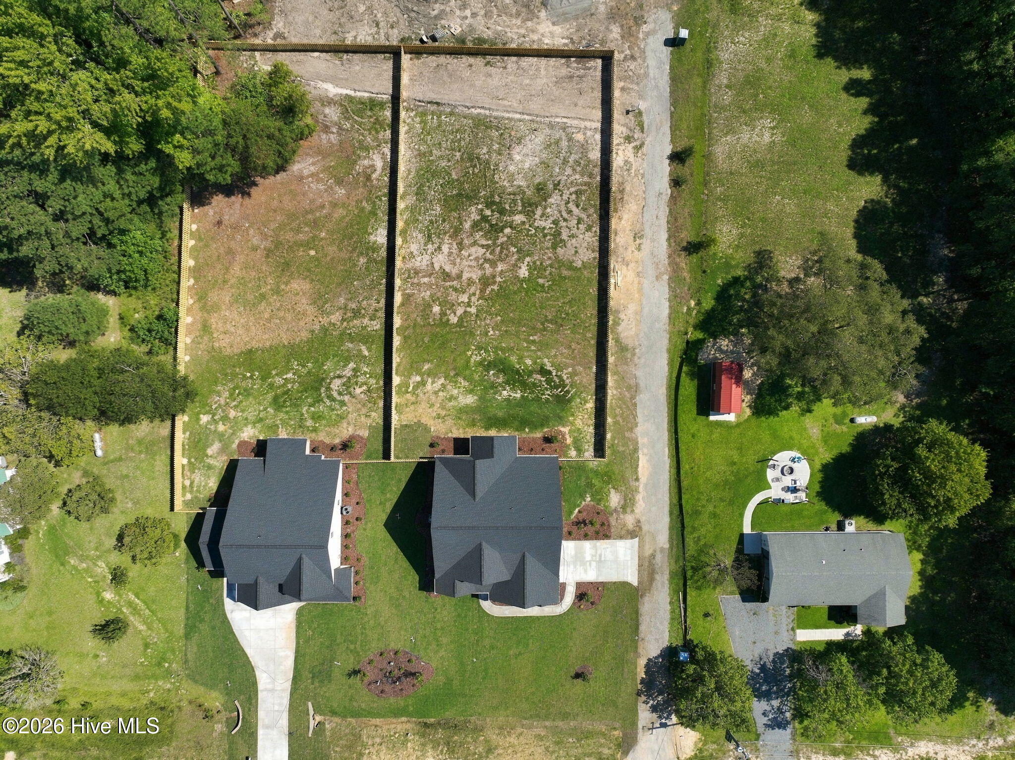 main property photo 36