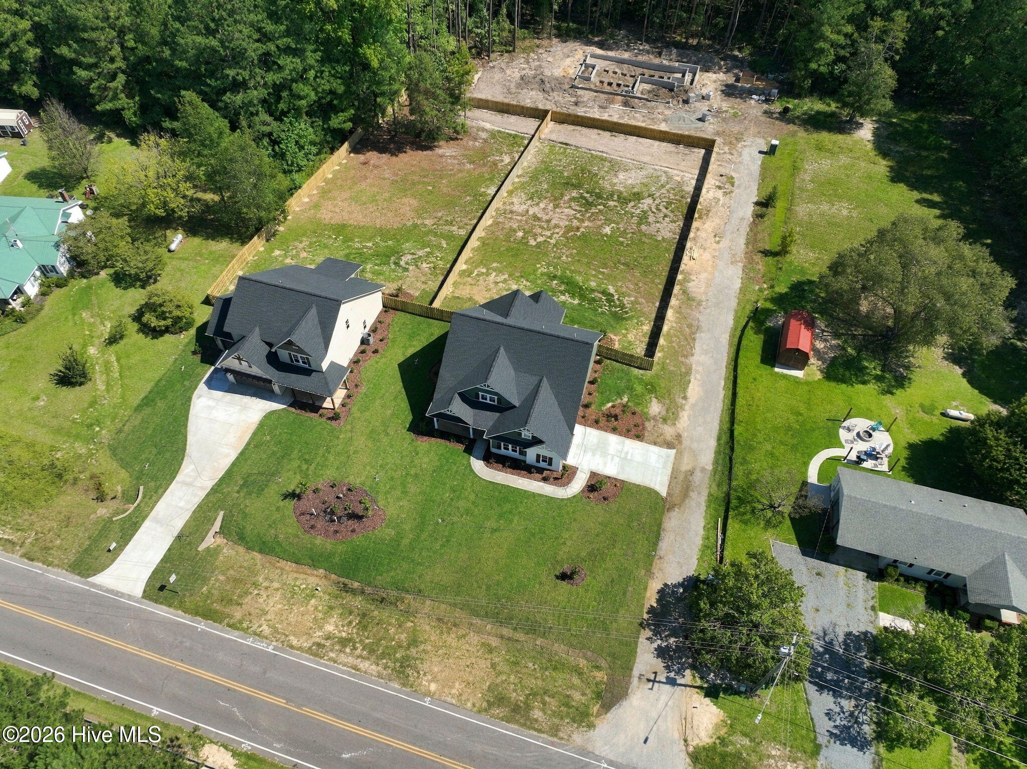 main property photo 38
