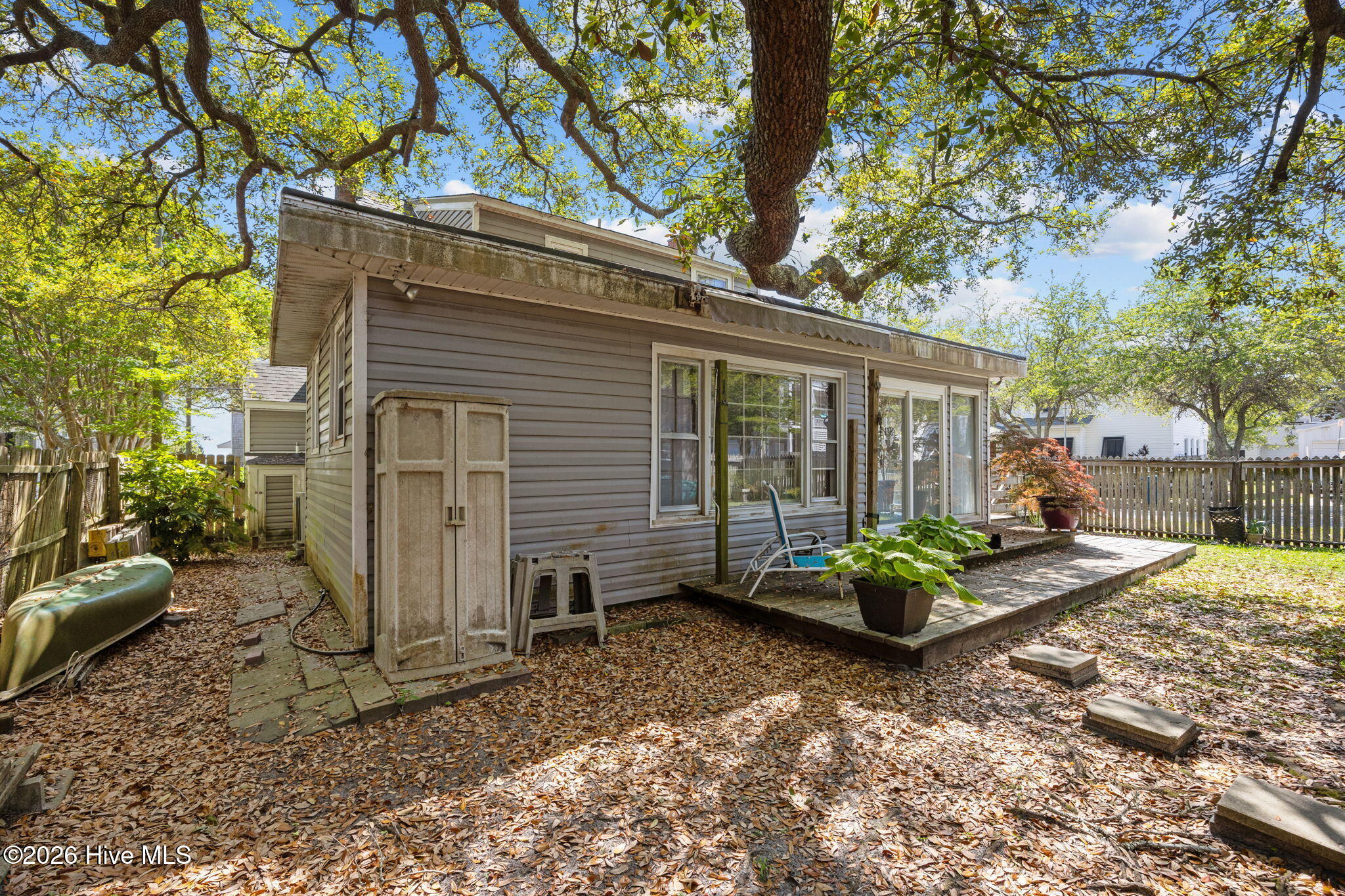 main property photo 44