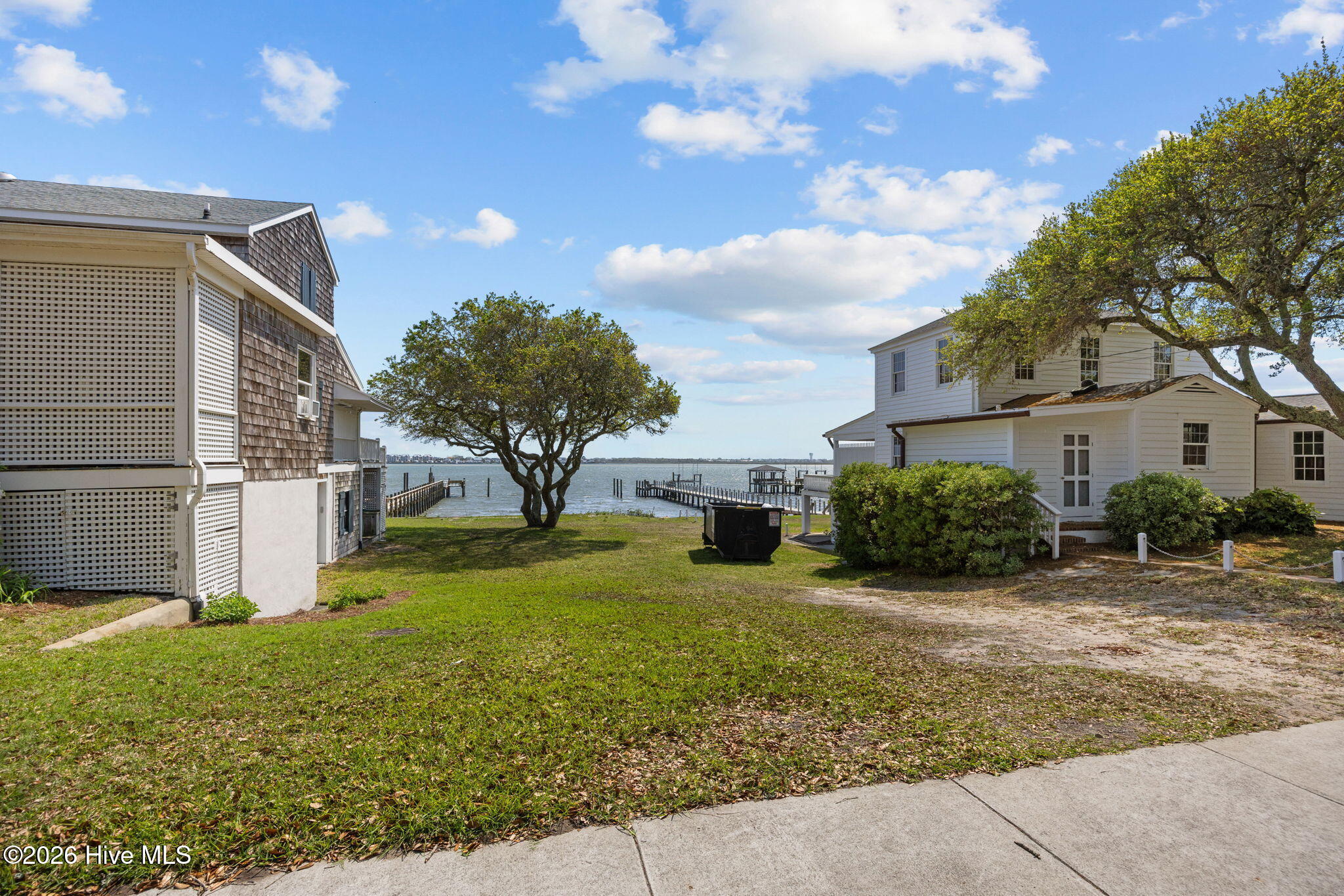 main property photo 47