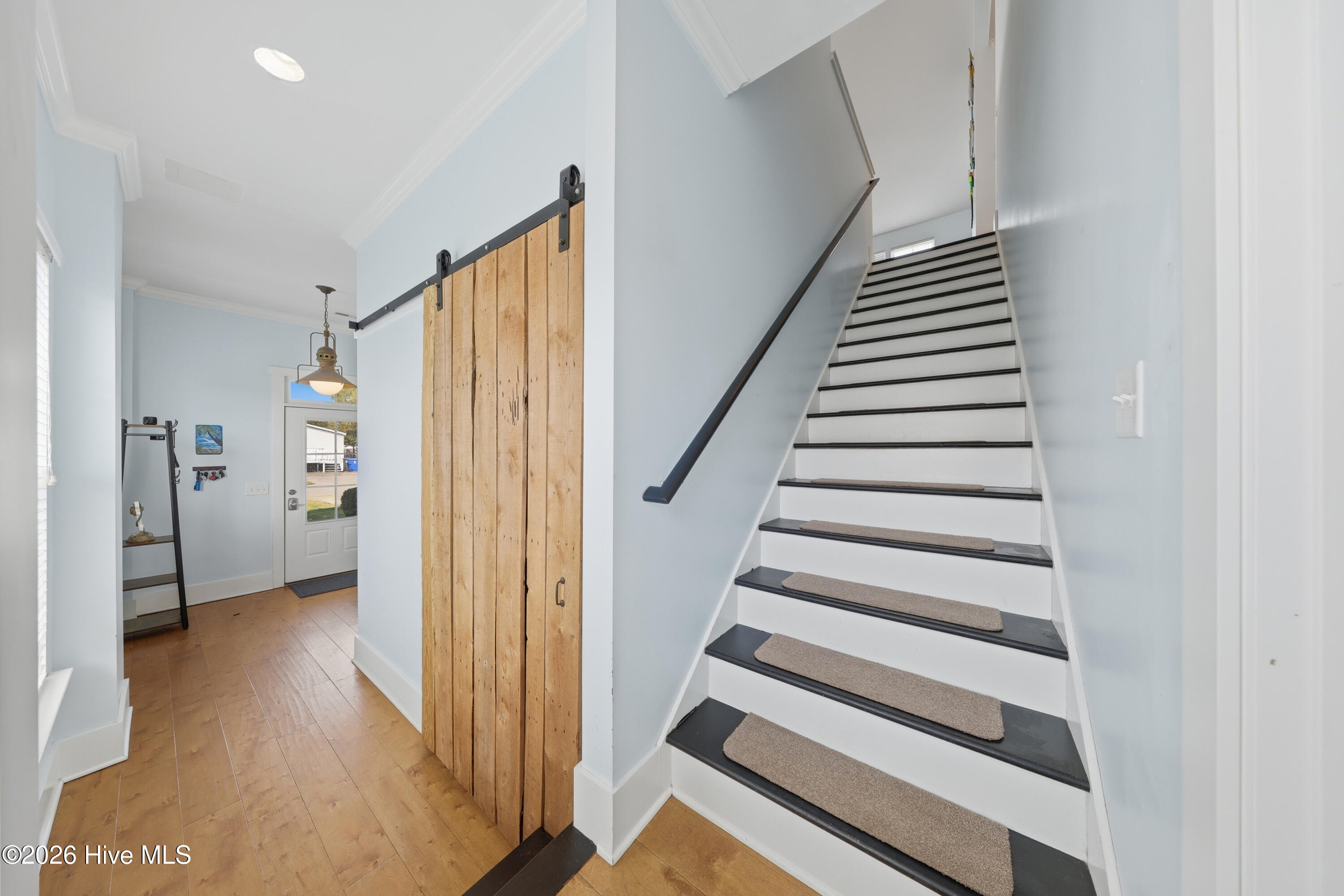 main property photo 20