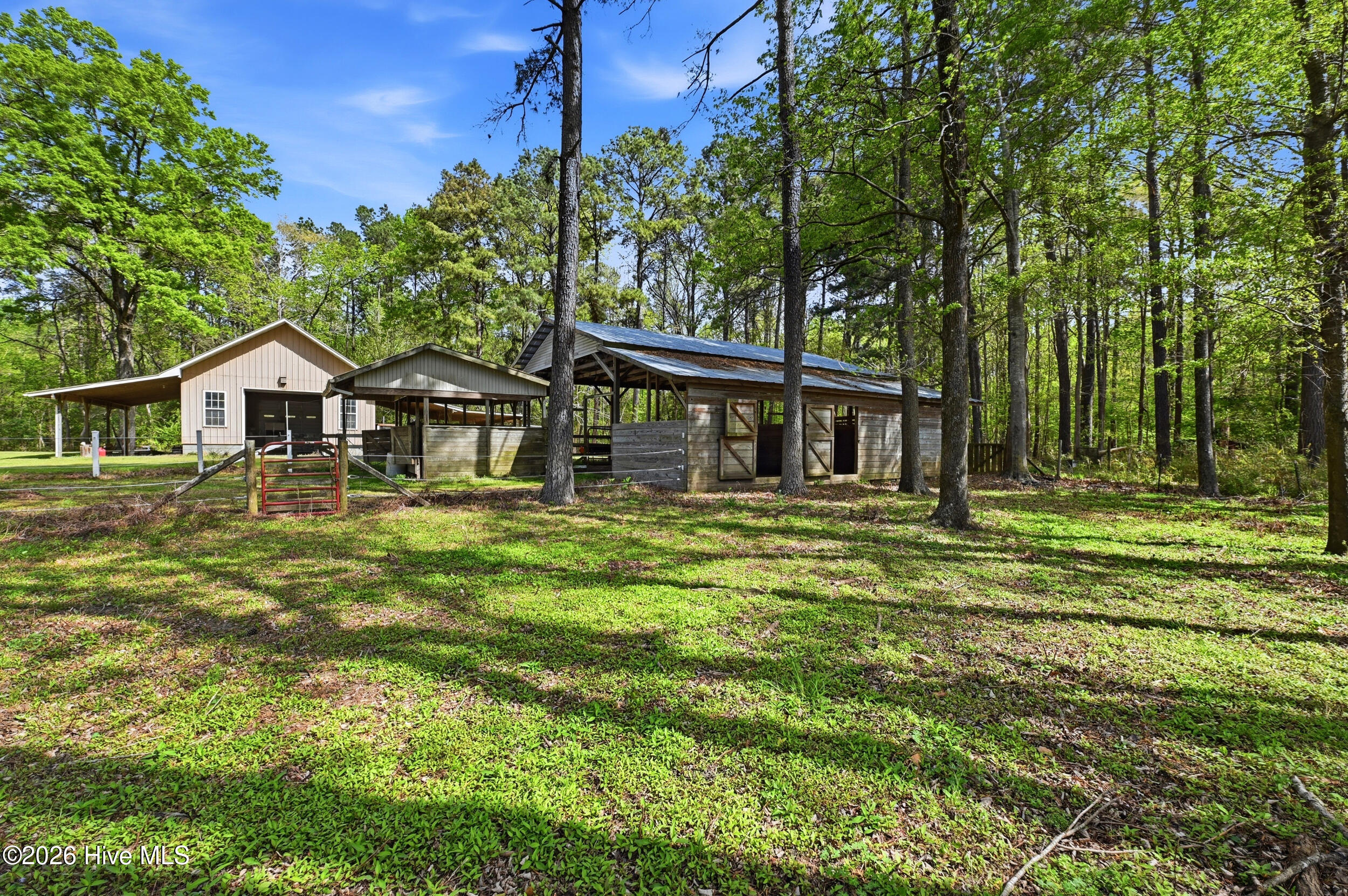 main property photo 24