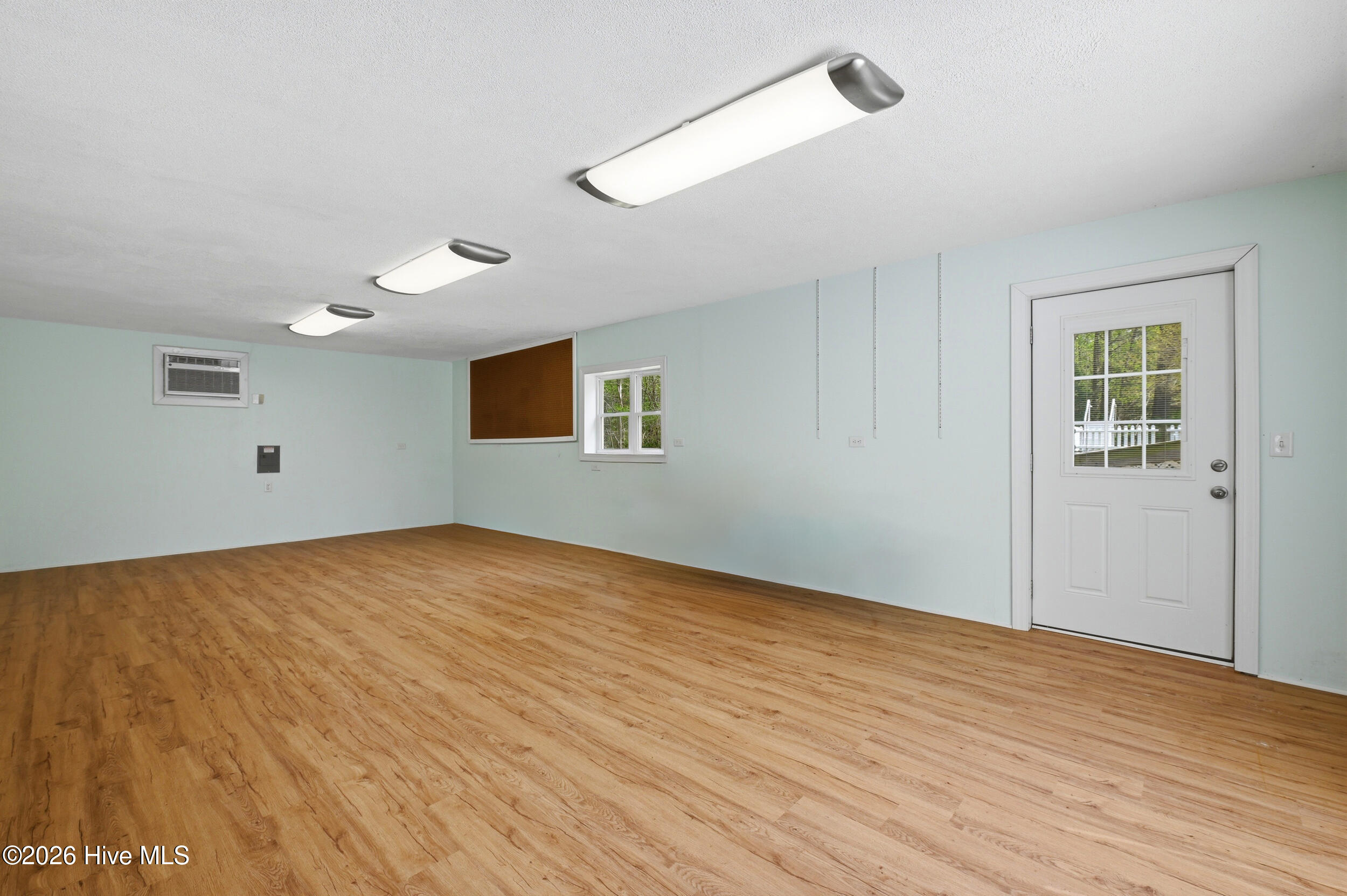 main property photo 78