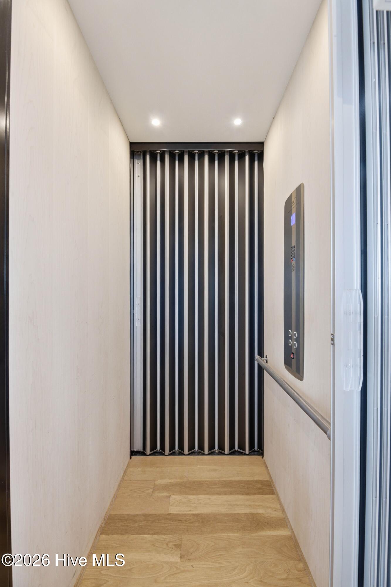 main property photo 36