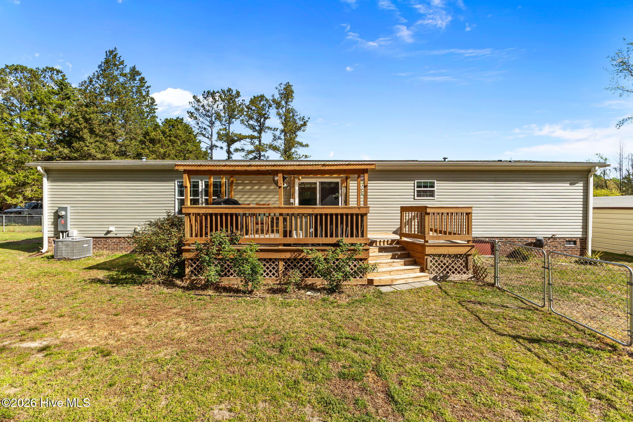 main property photo 29
