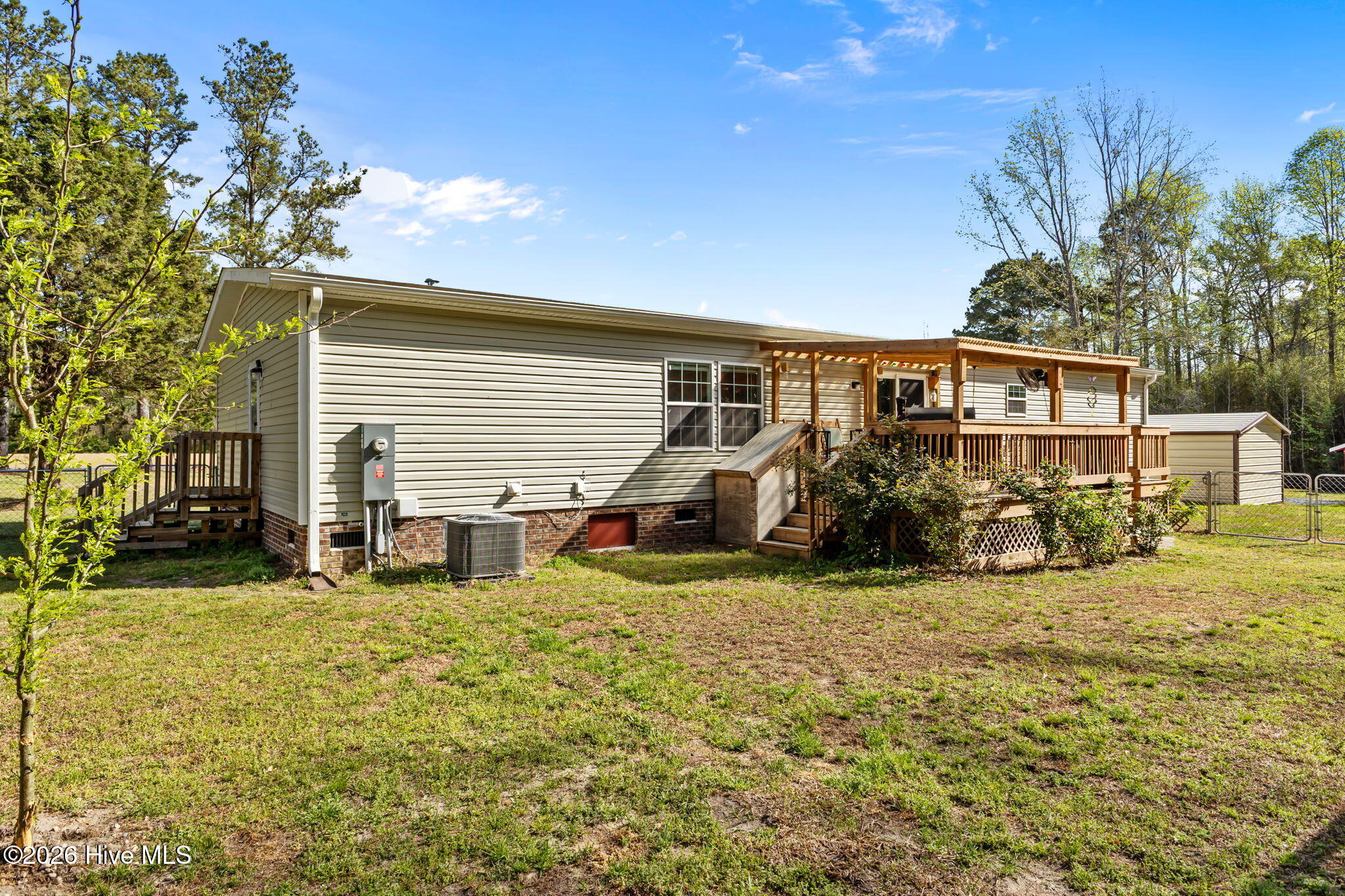 main property photo 31