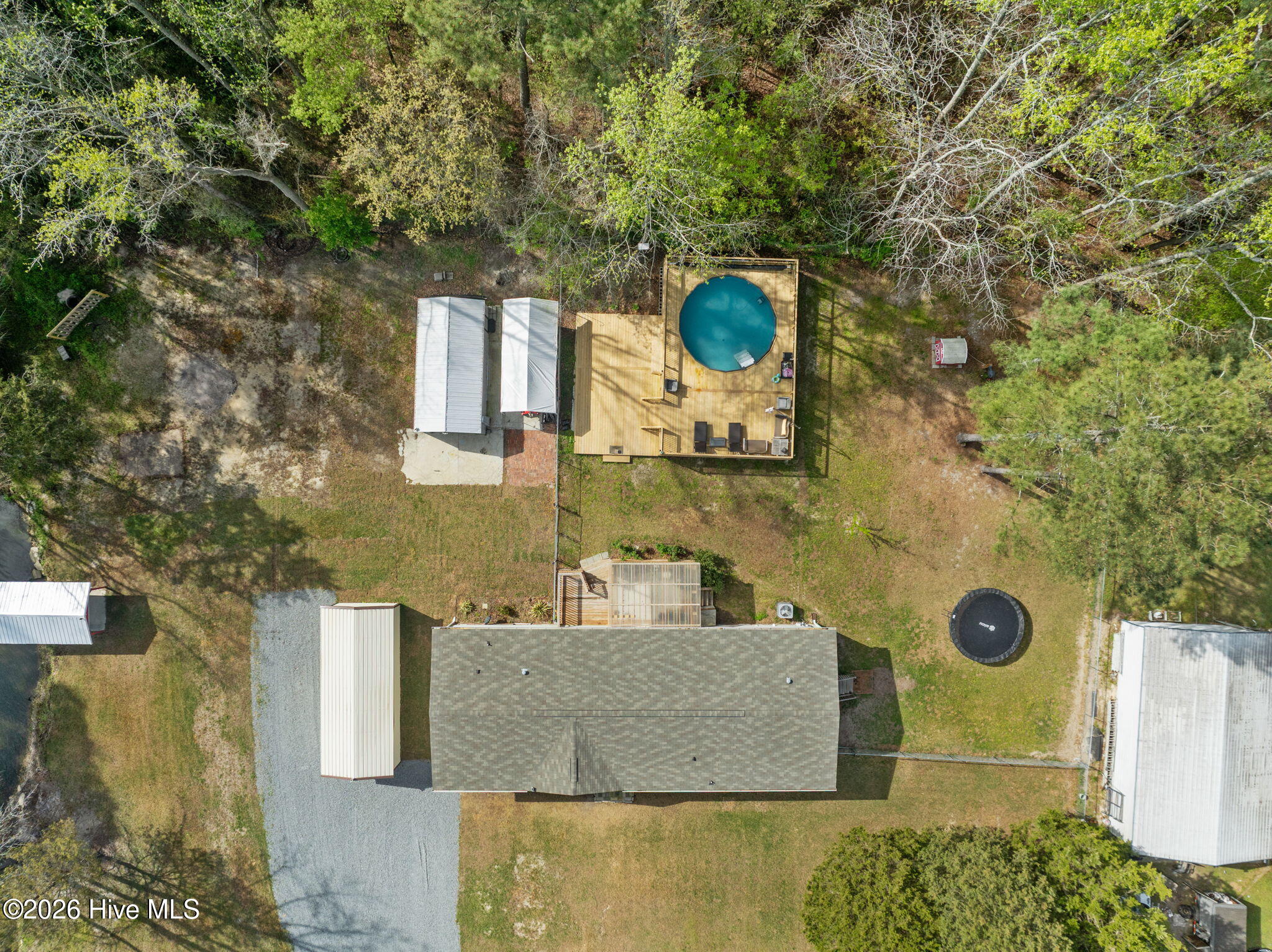 main property photo 41