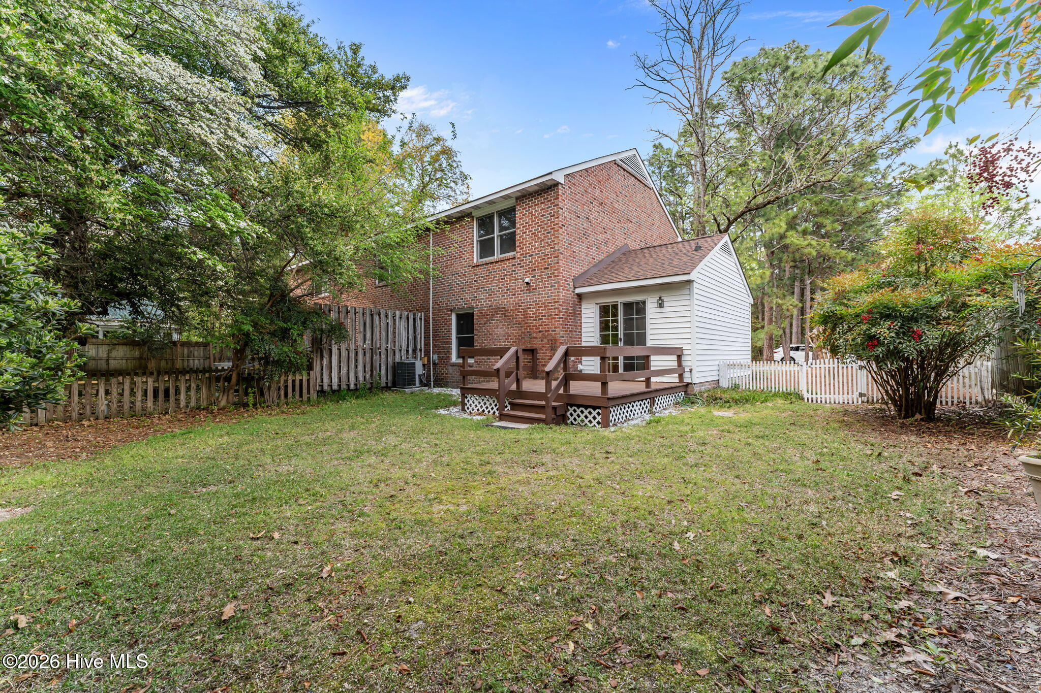 main property photo 30