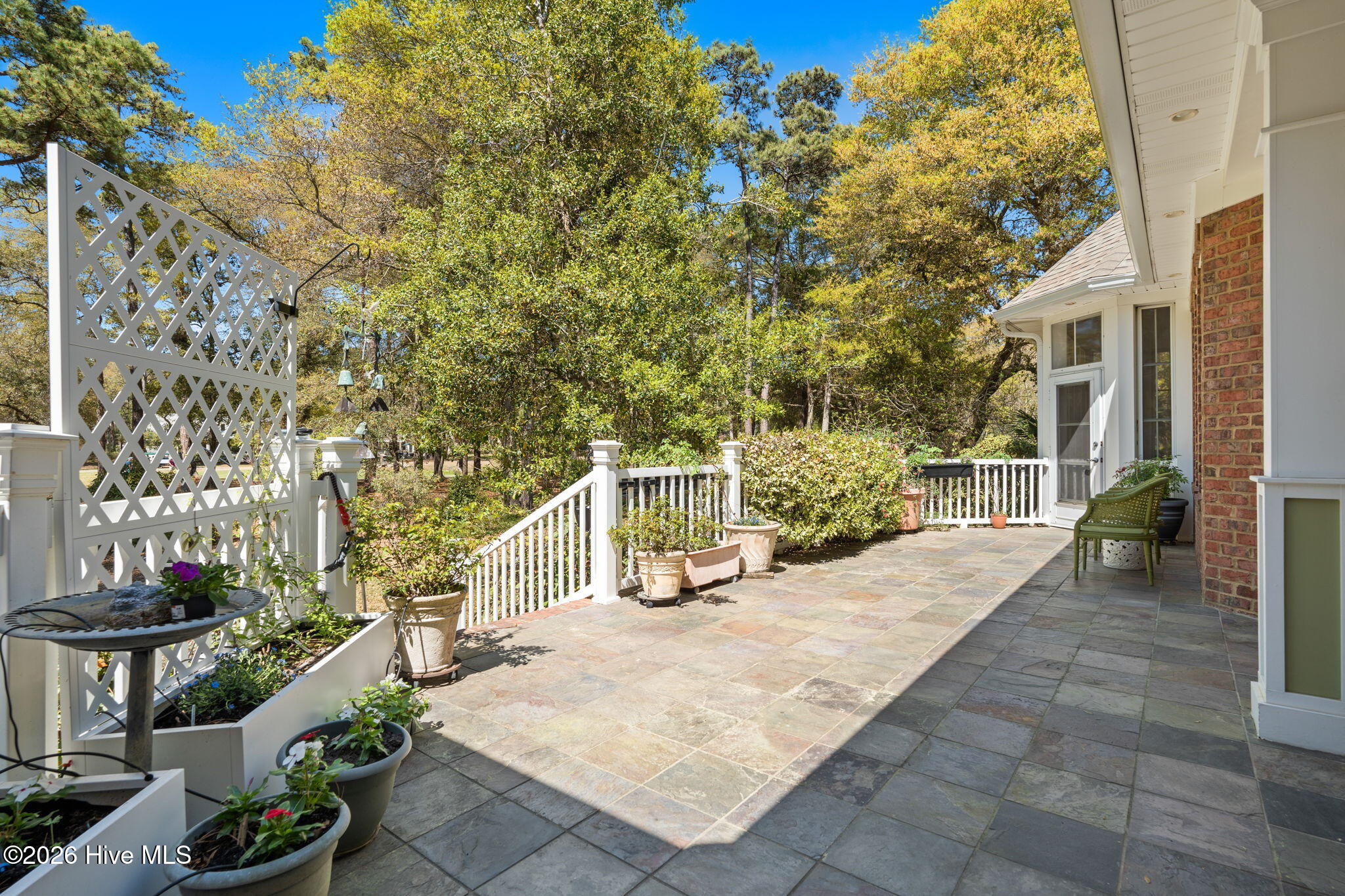 main property photo 50